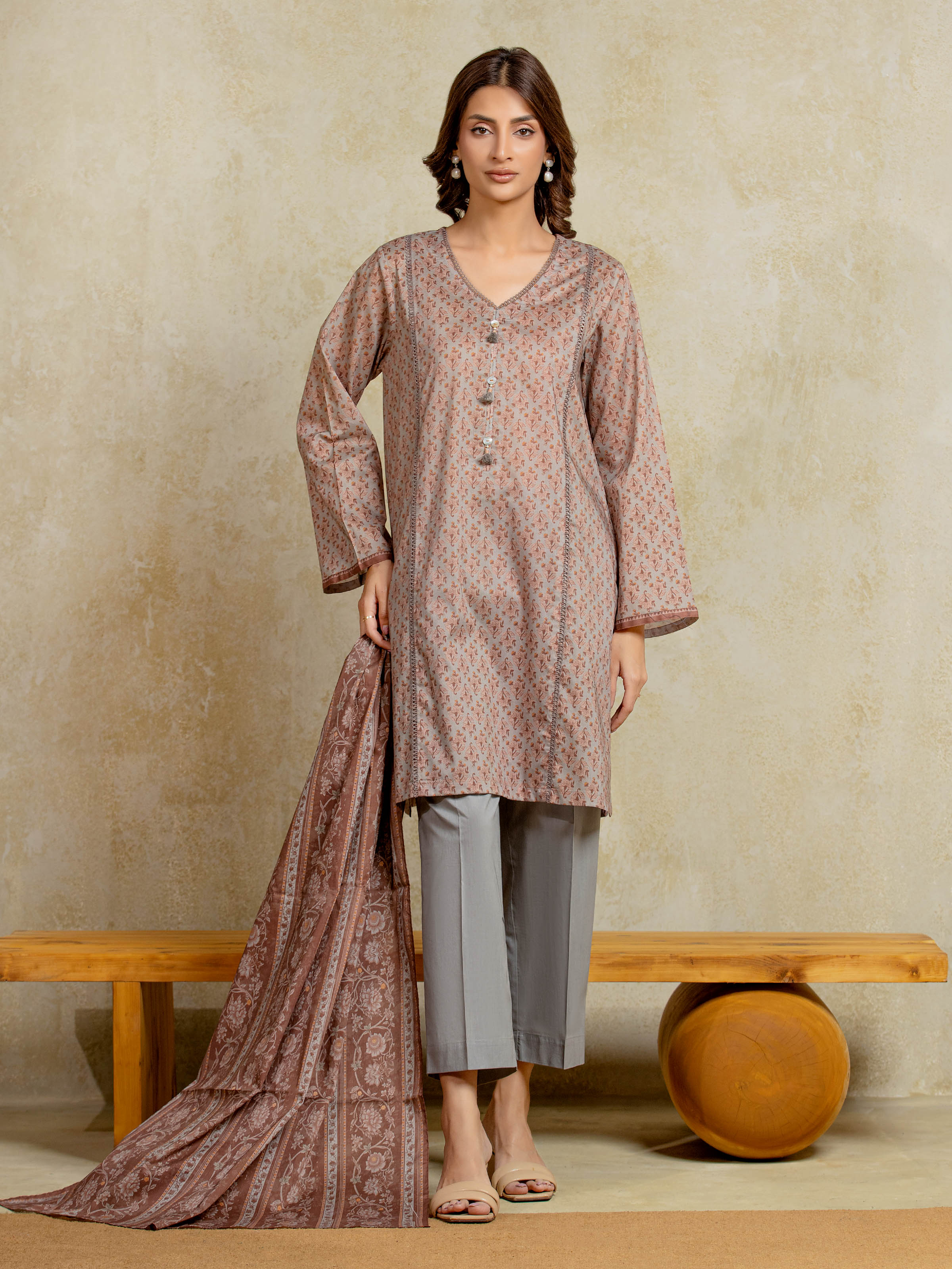 URB Unstitched Grey Printed Khaddar 3 Piece