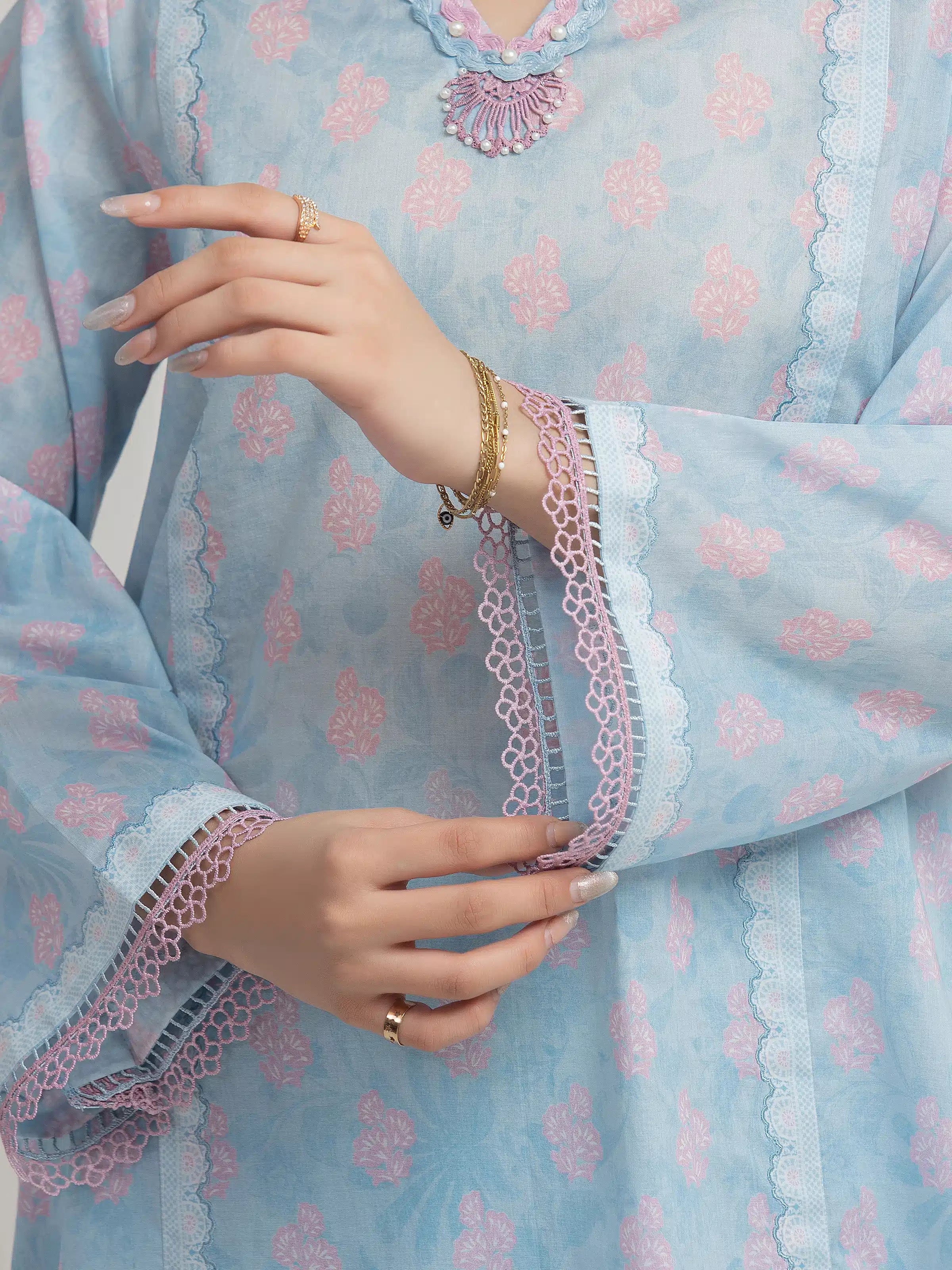 URB Lawn Suit 395126