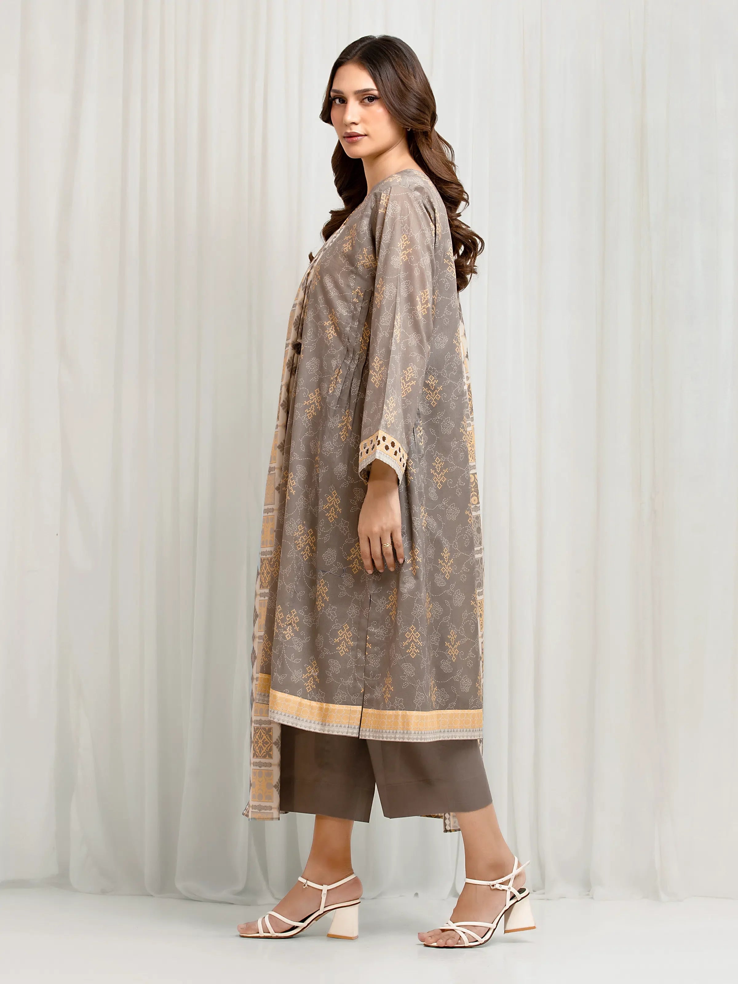 URB Unstitched Printed Lawn Suit