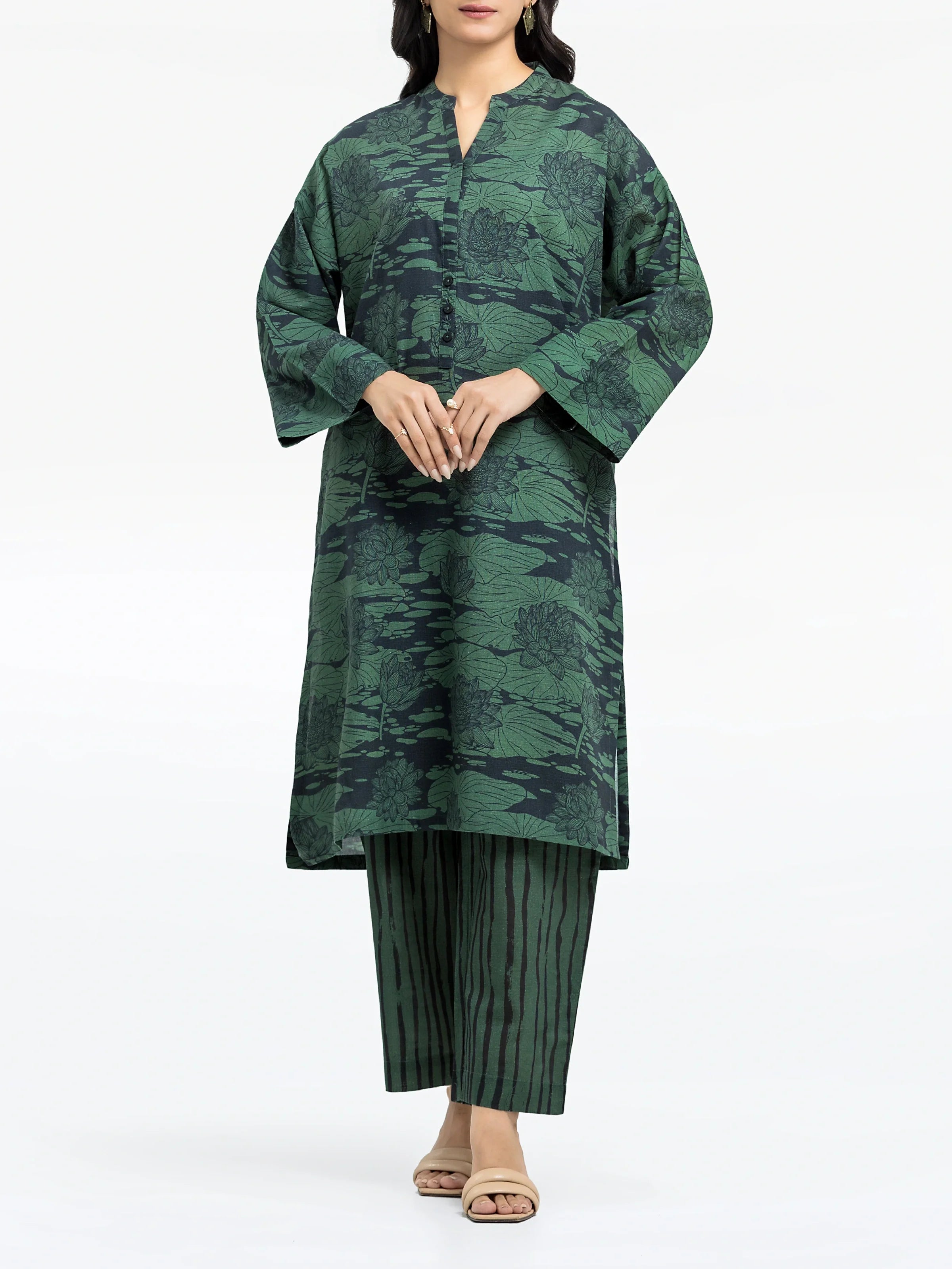 URB Pret 2Pc Printed Khaddar Shirt Trouser