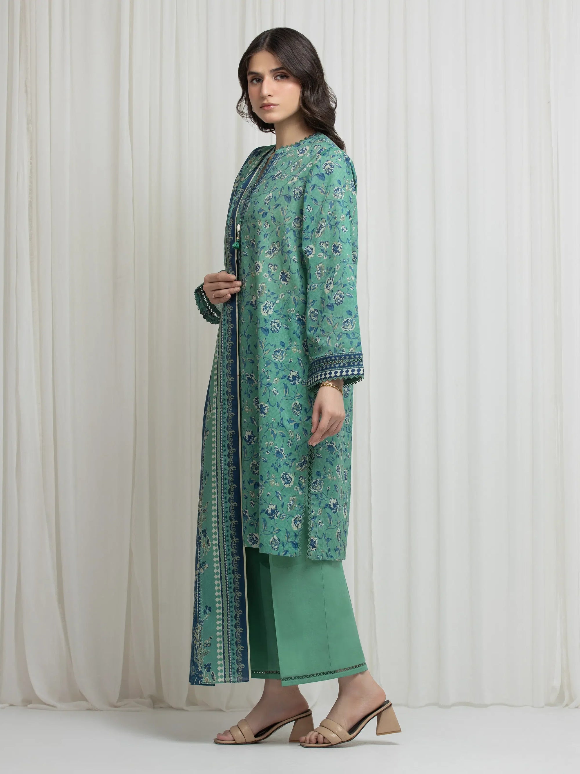 URB Lawn Suit 671459