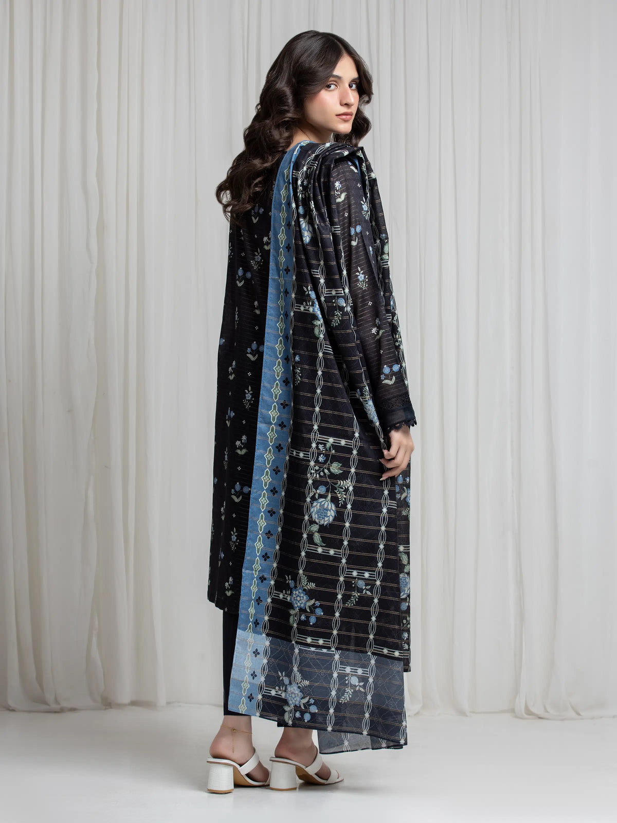 URB Zari Lawn 397041