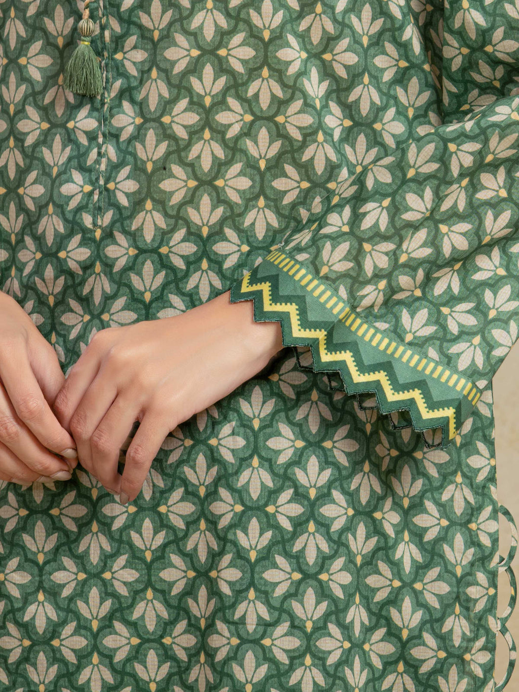 URB Unstitched Green Printed Khaddar 3 Piece
