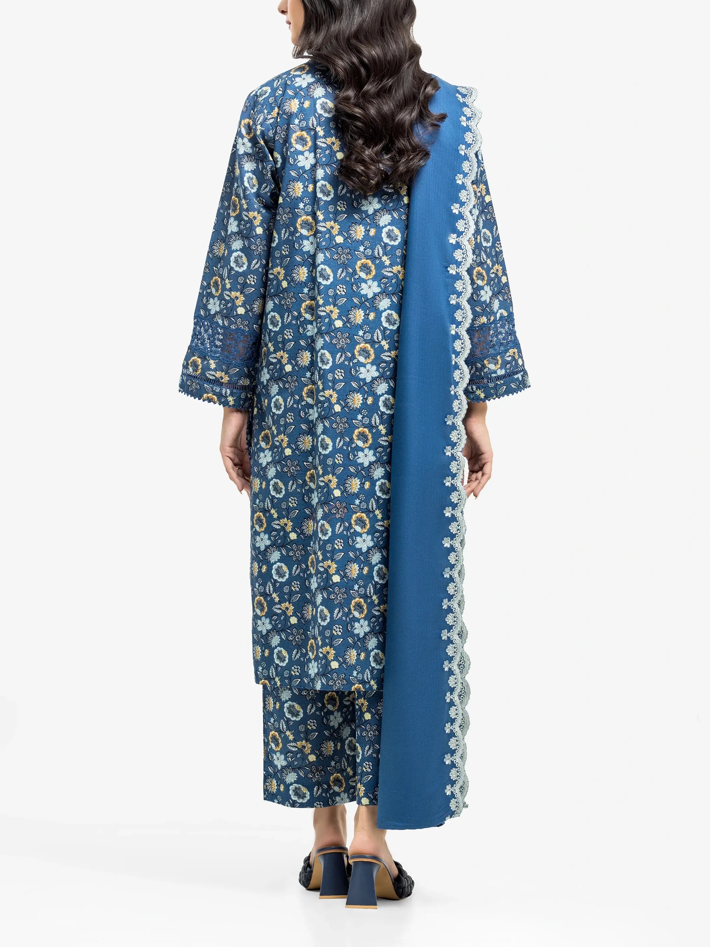 URB Pret 3Pc Printed Khaddar Suit