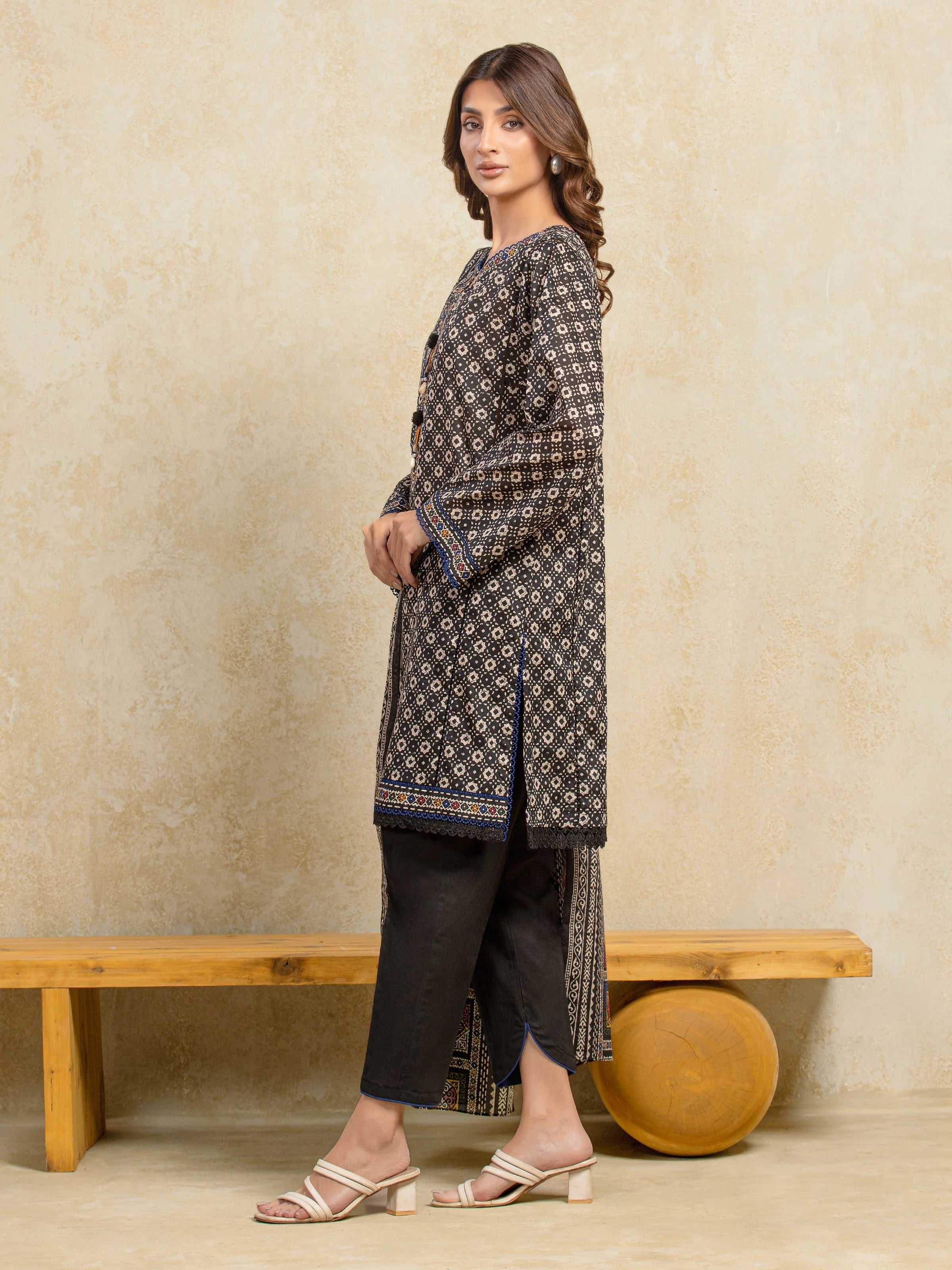 URB Unstitched Black Printed Khaddar 3 Piece