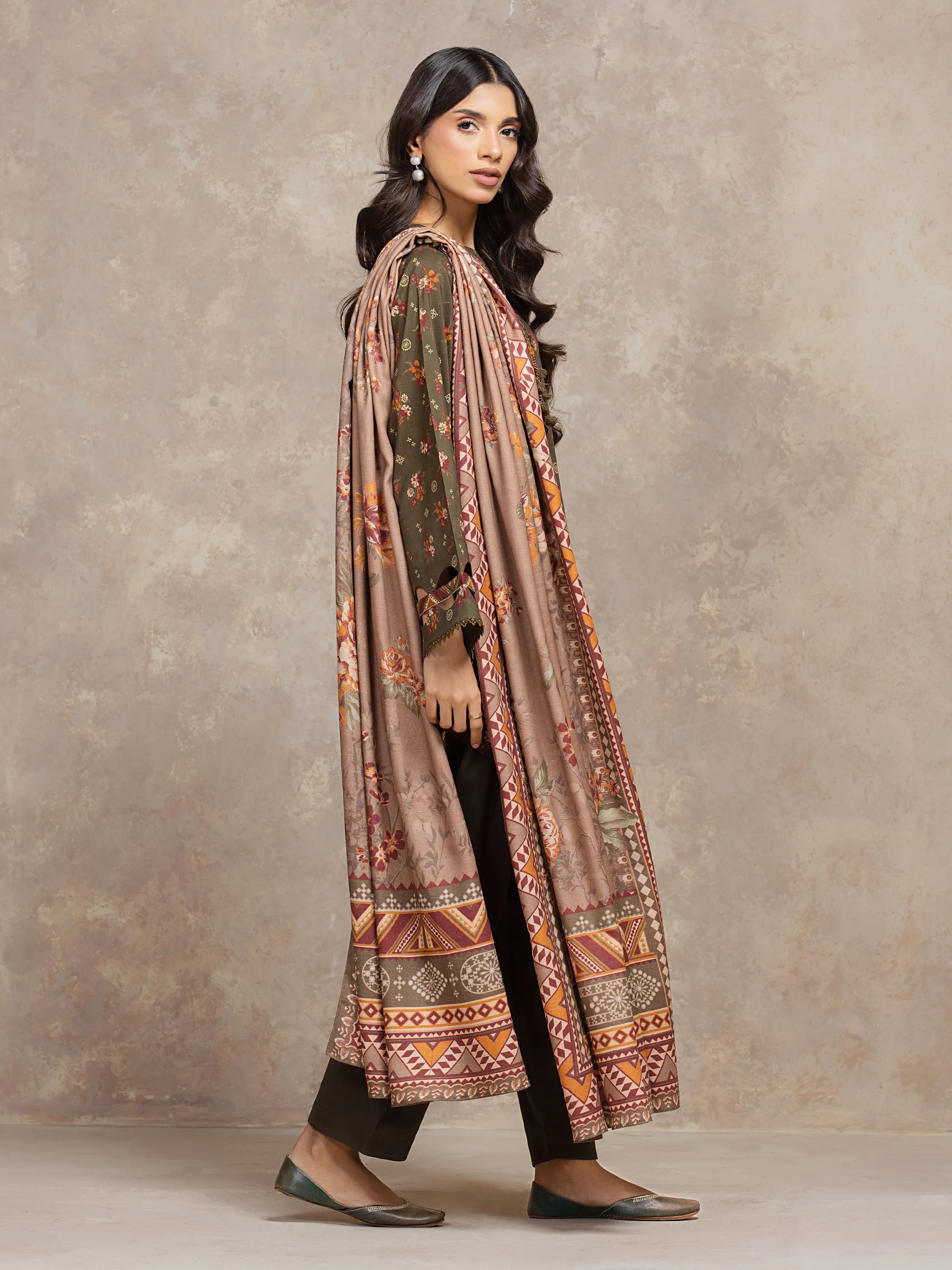 URB Unstitched Printed Khaddar Suit