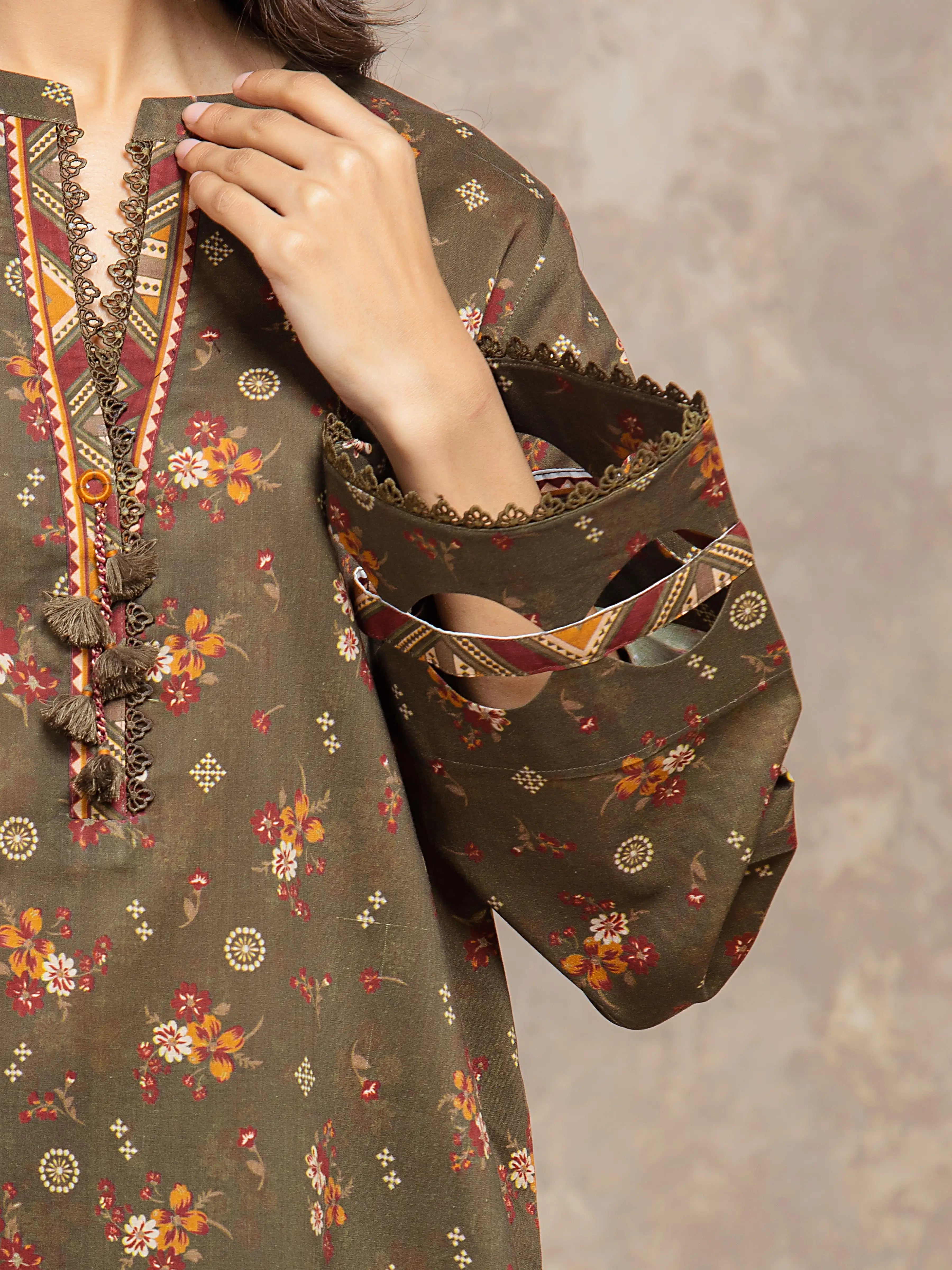 URB Unstitched Printed Khaddar Suit