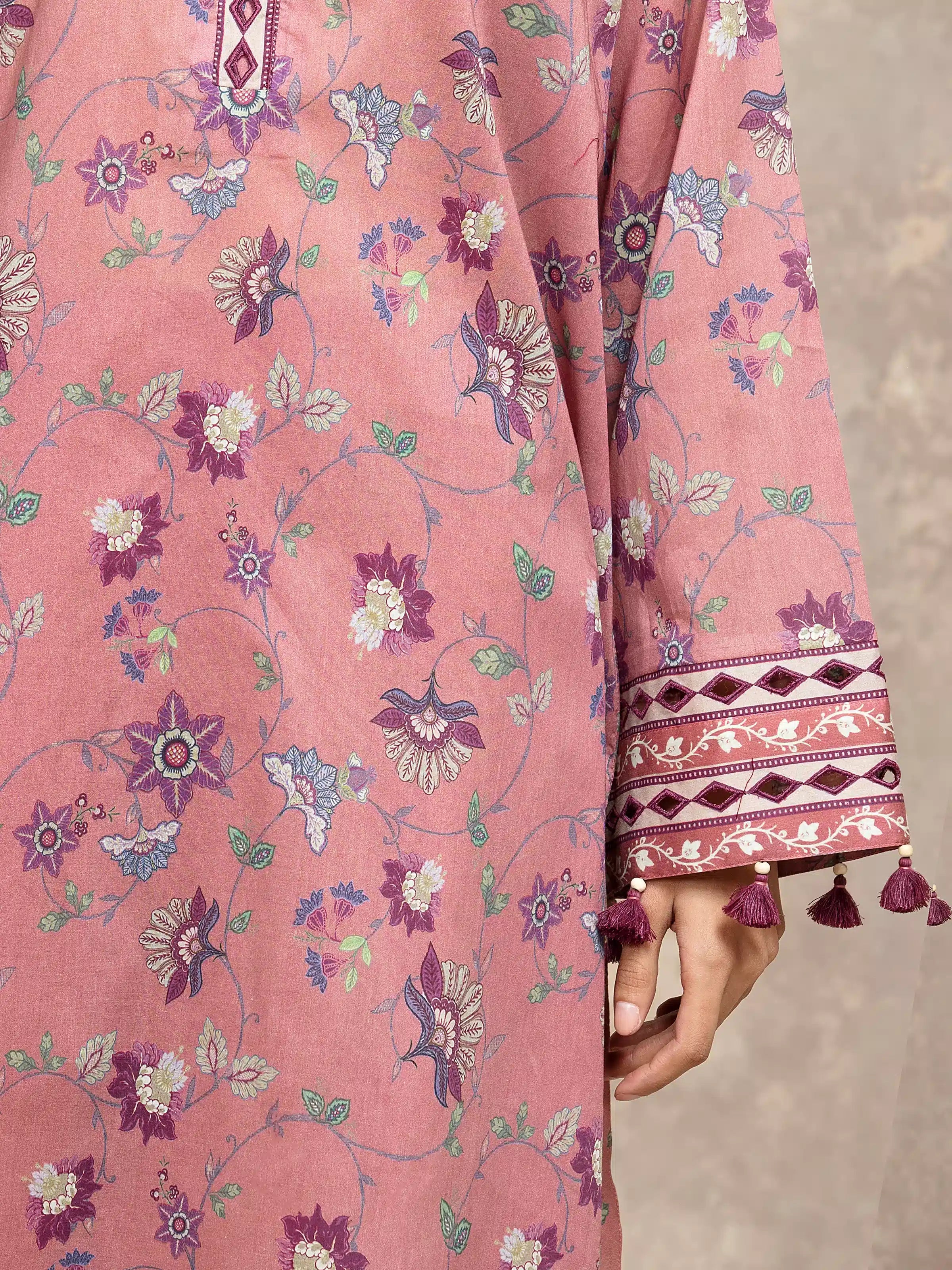 URB Unstitched Printed Khaddar Suit
