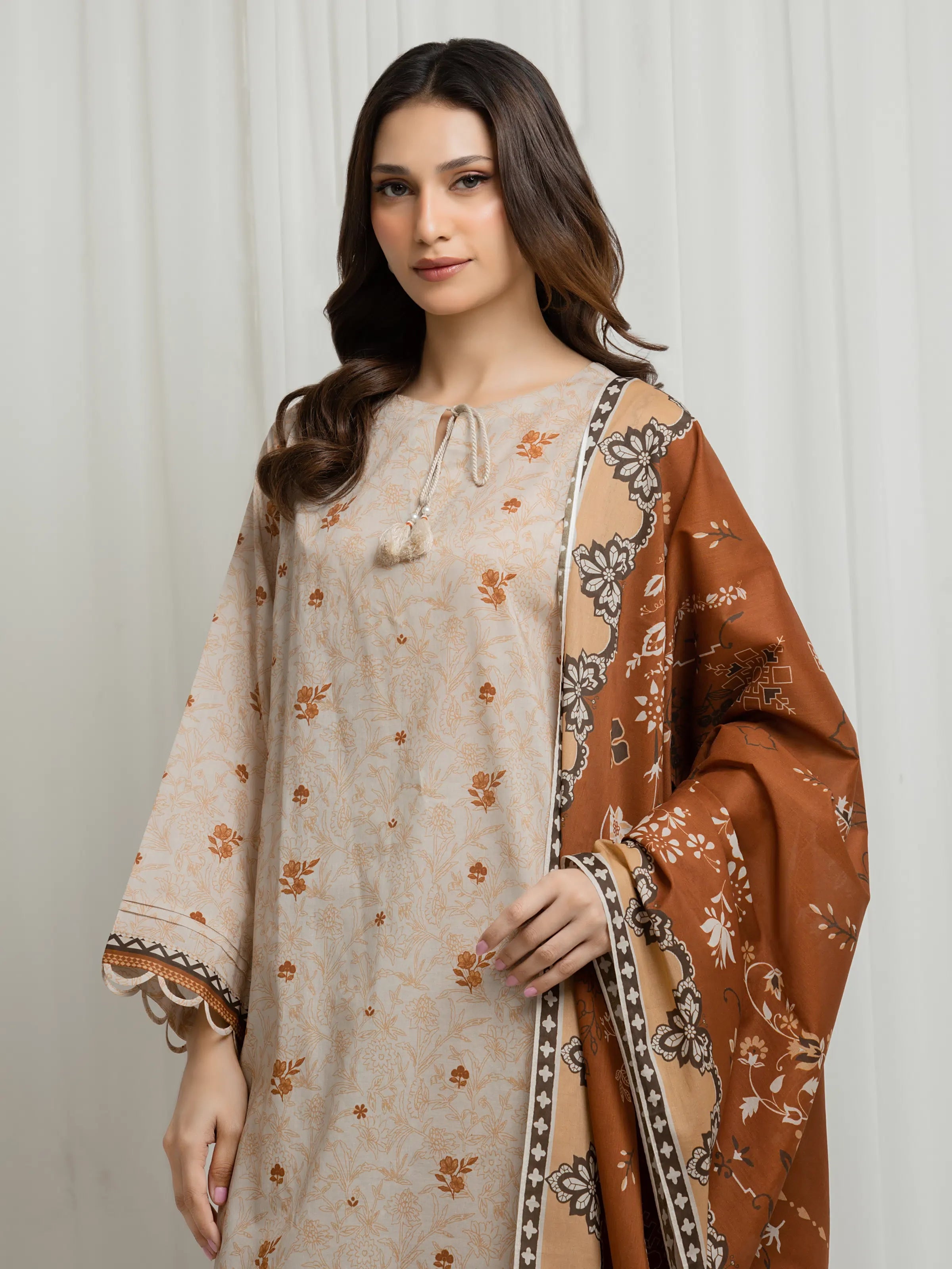 Exclusive Lawn 509724