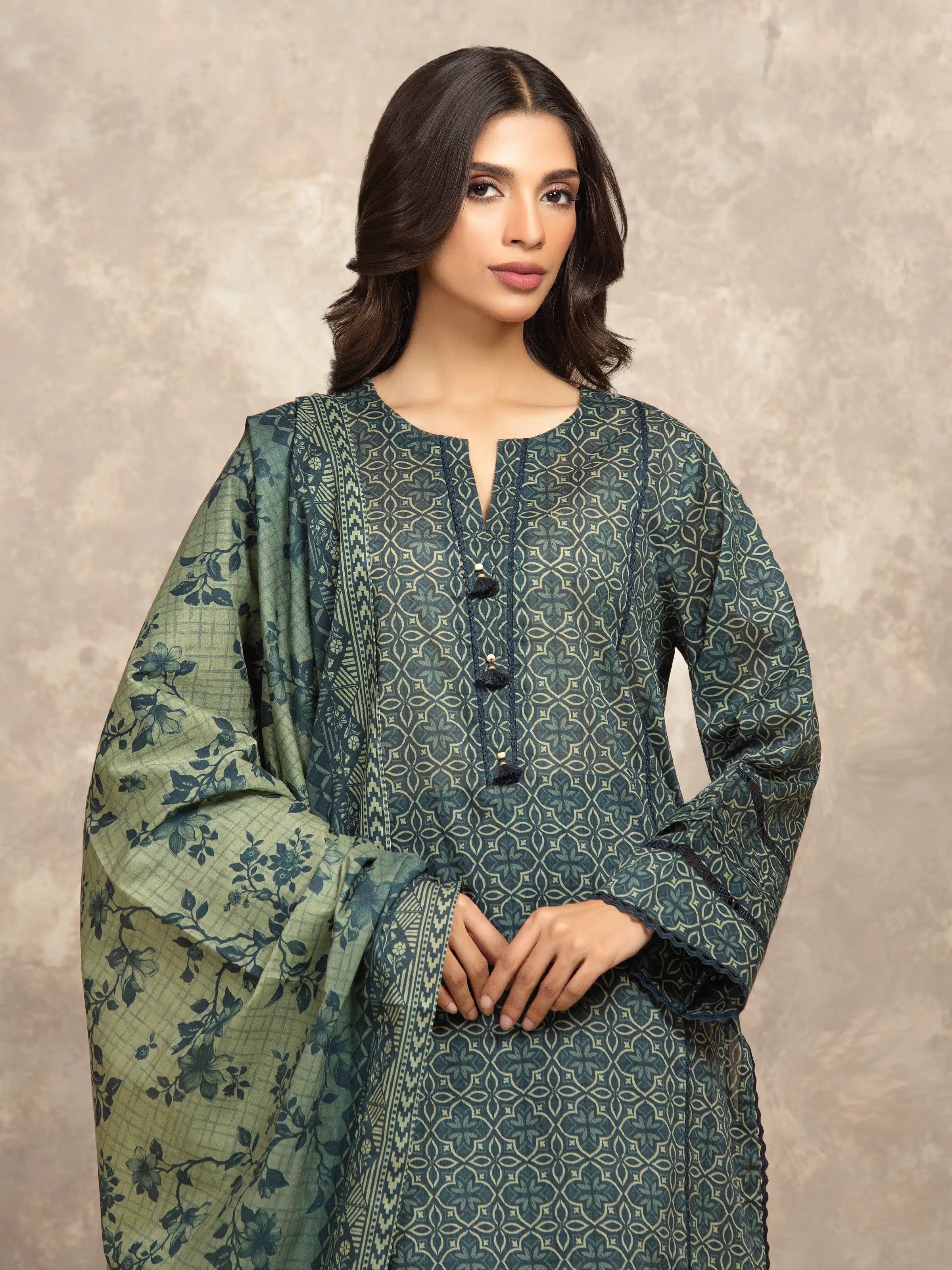 URB Unstitched Printed Khaddar Suit