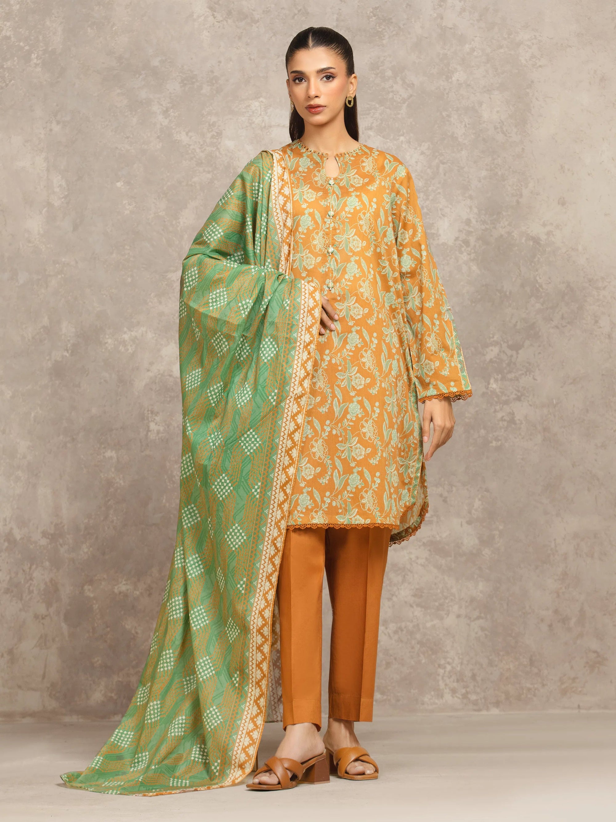 URB Unstitched Printed Khaddar Suit