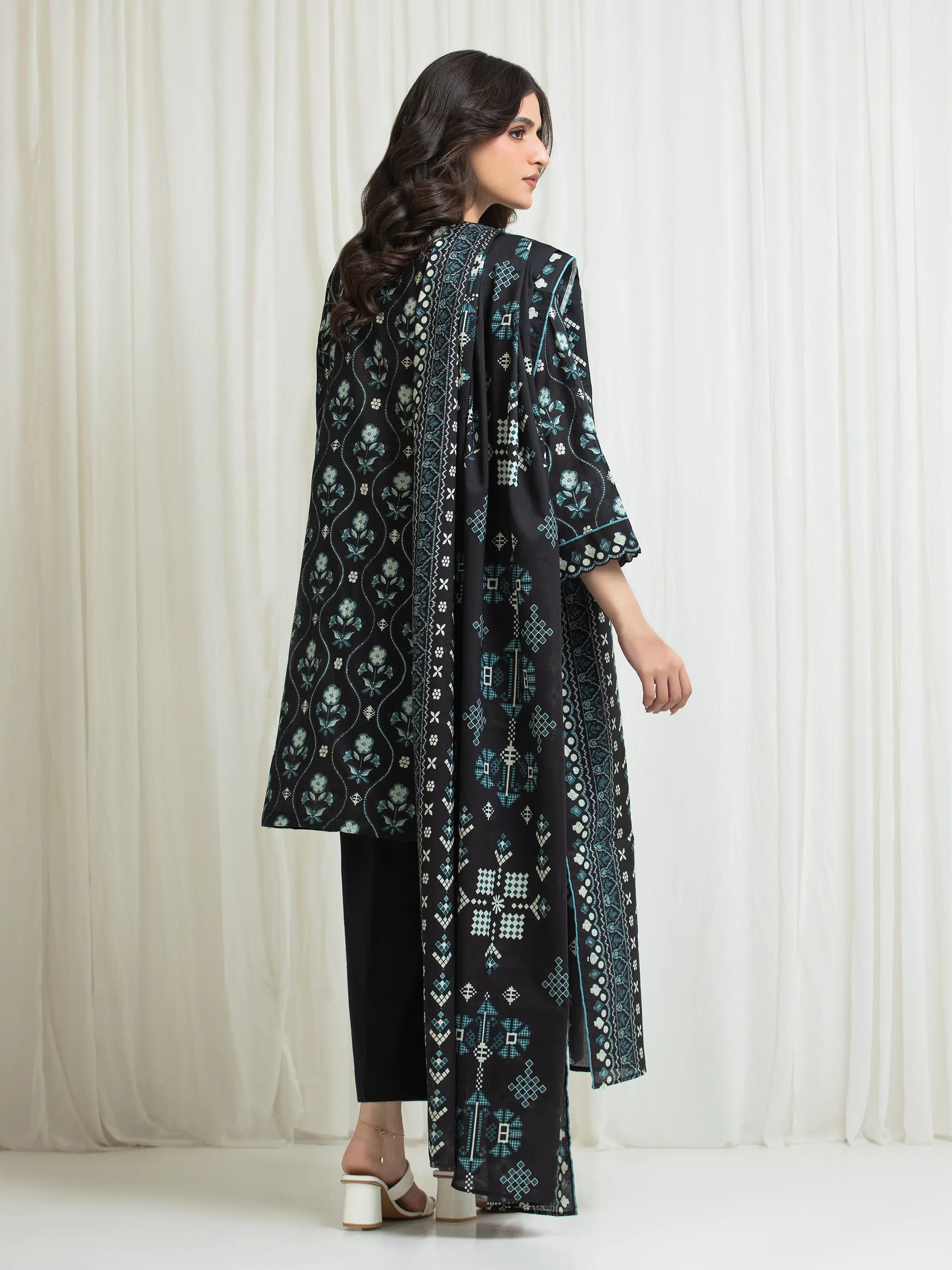 URB Printed Lawn Suit (Black)