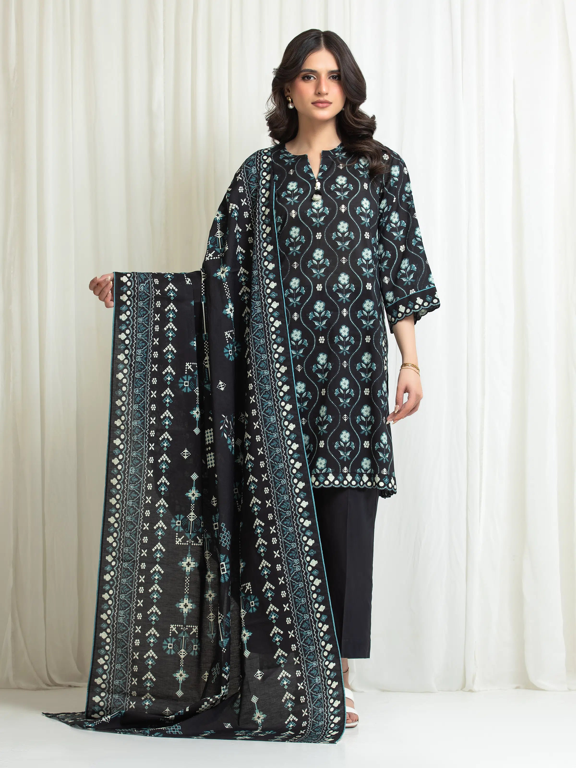 URB Printed Lawn Suit (Black)