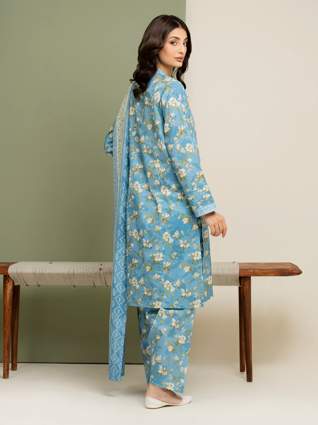 3 Piece Unstitched Lawn Suit Blue Printed Elegance