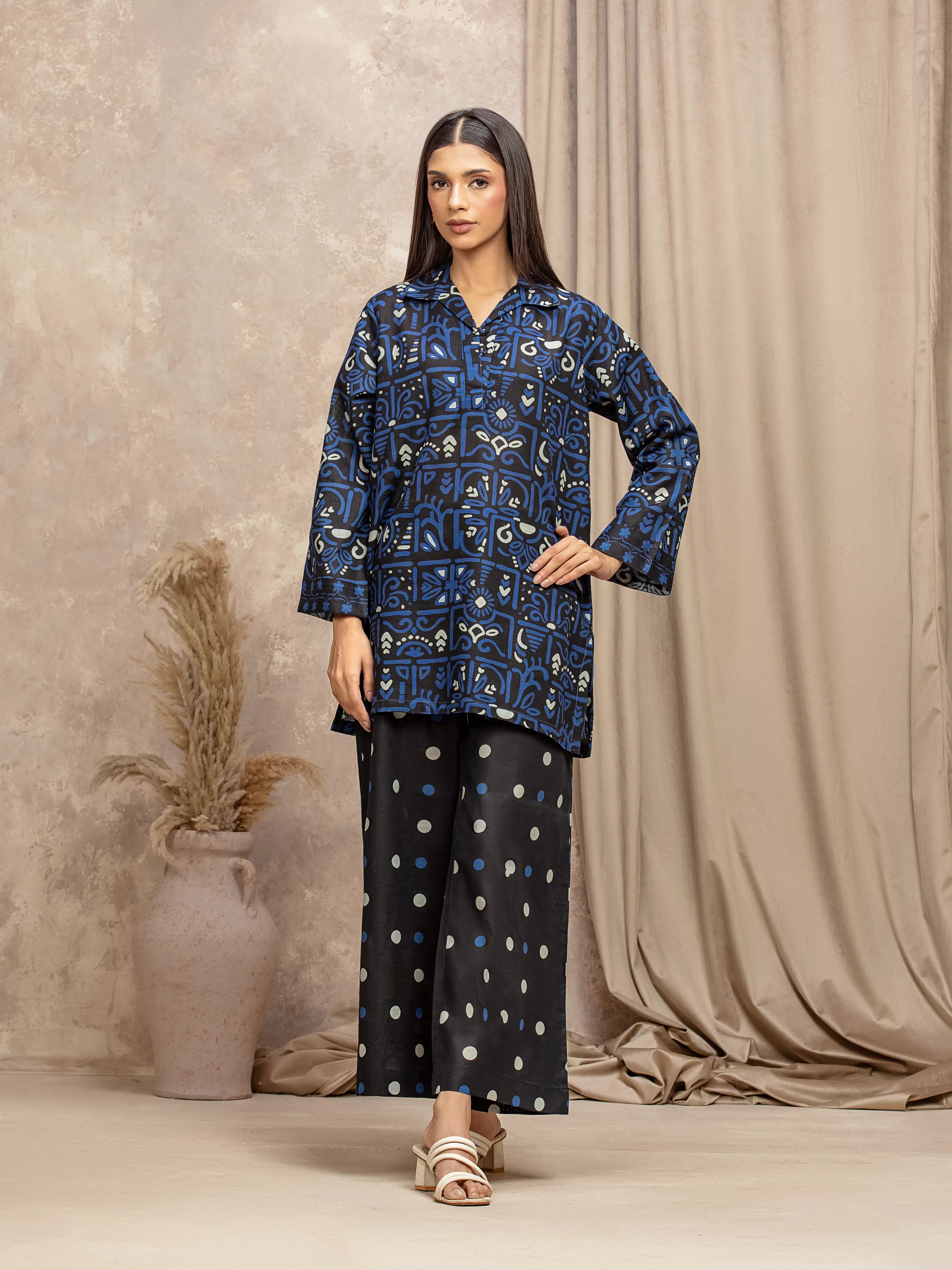 URB Pret 2Pc Printed Khaddar Shirt Trouser