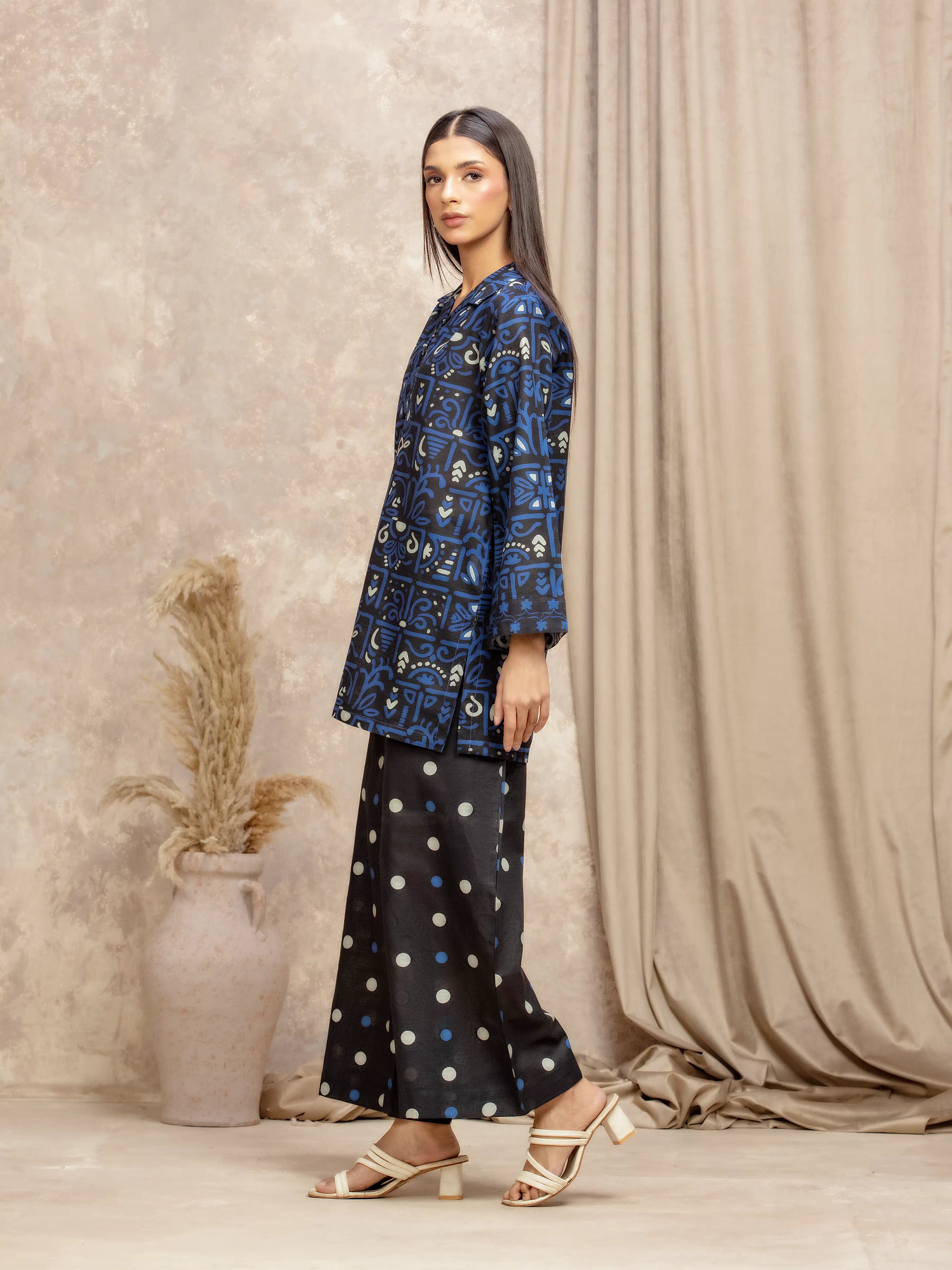 URB Pret 2Pc Printed Khaddar Shirt Trouser