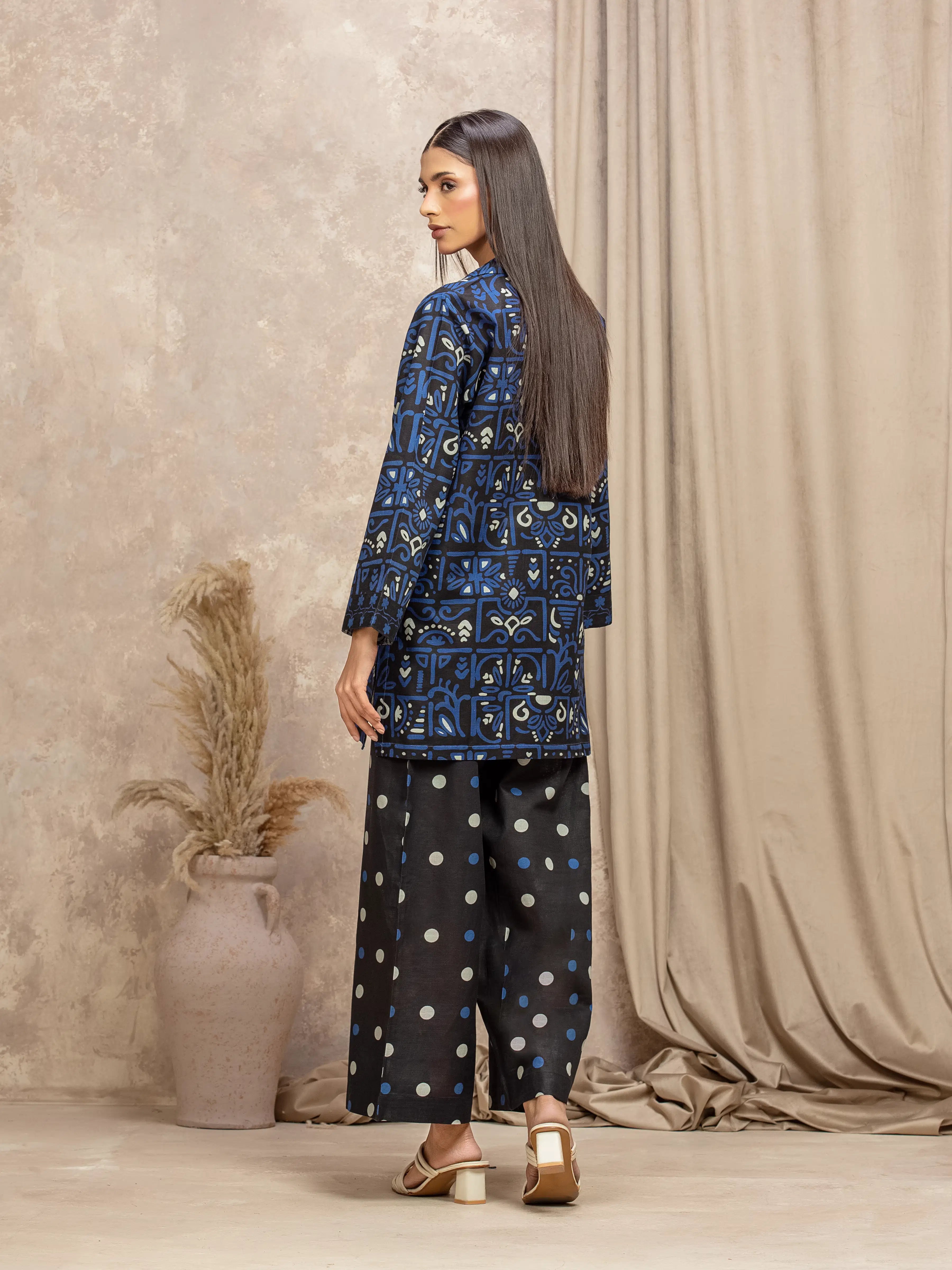 URB Pret 2Pc Printed Khaddar Shirt Trouser