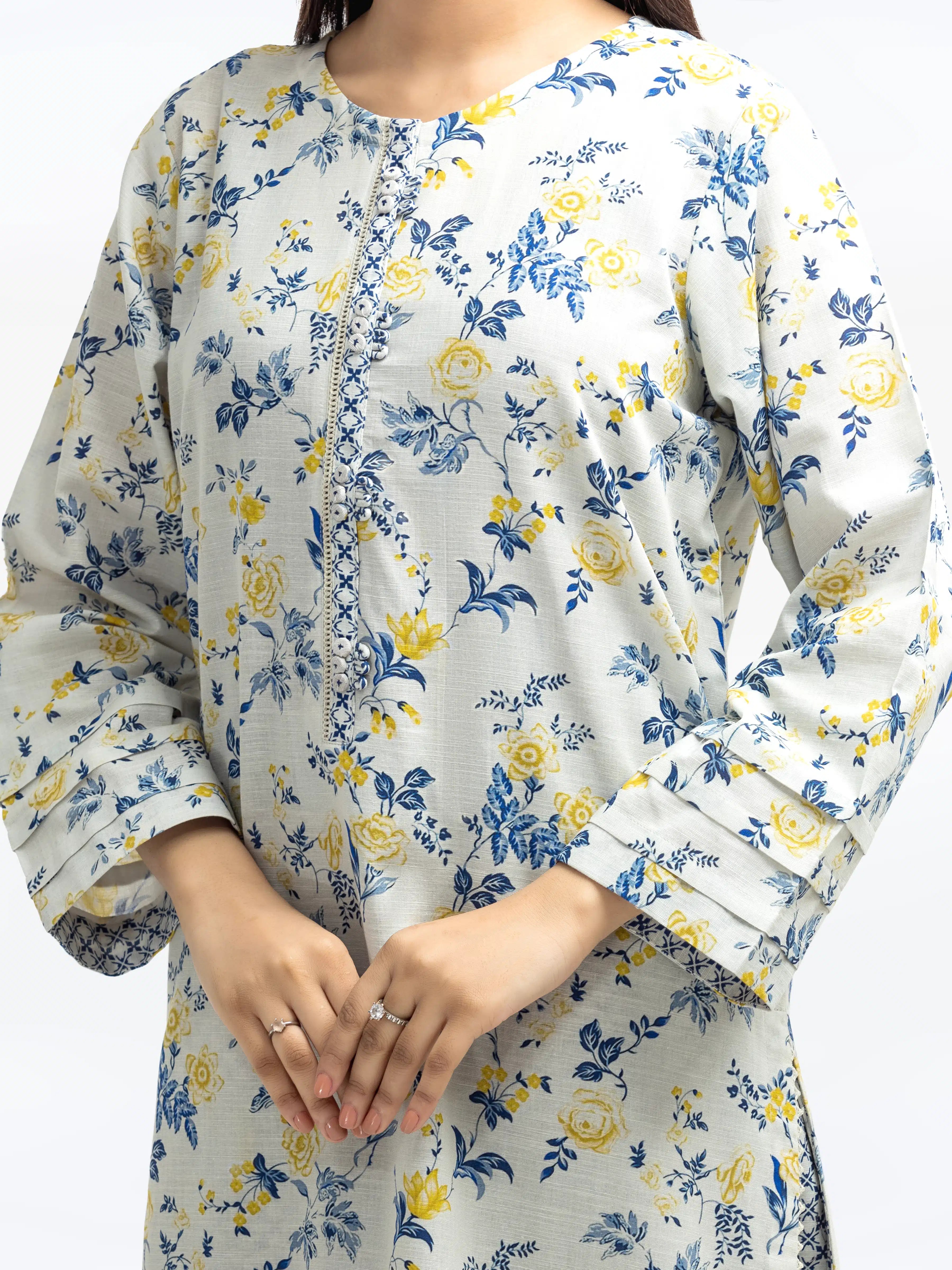 URB Pret 3Pc Printed Khaddar Suit