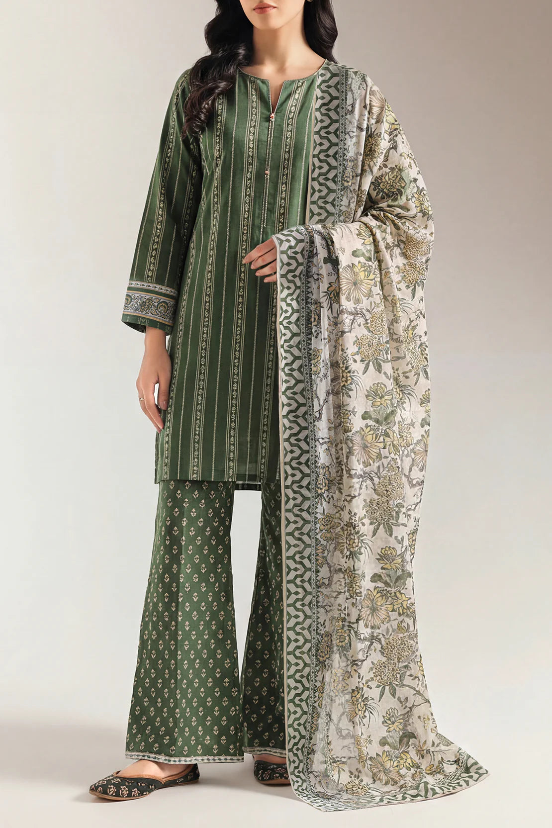 URB Unstitched Printed Lawn 3 Piece