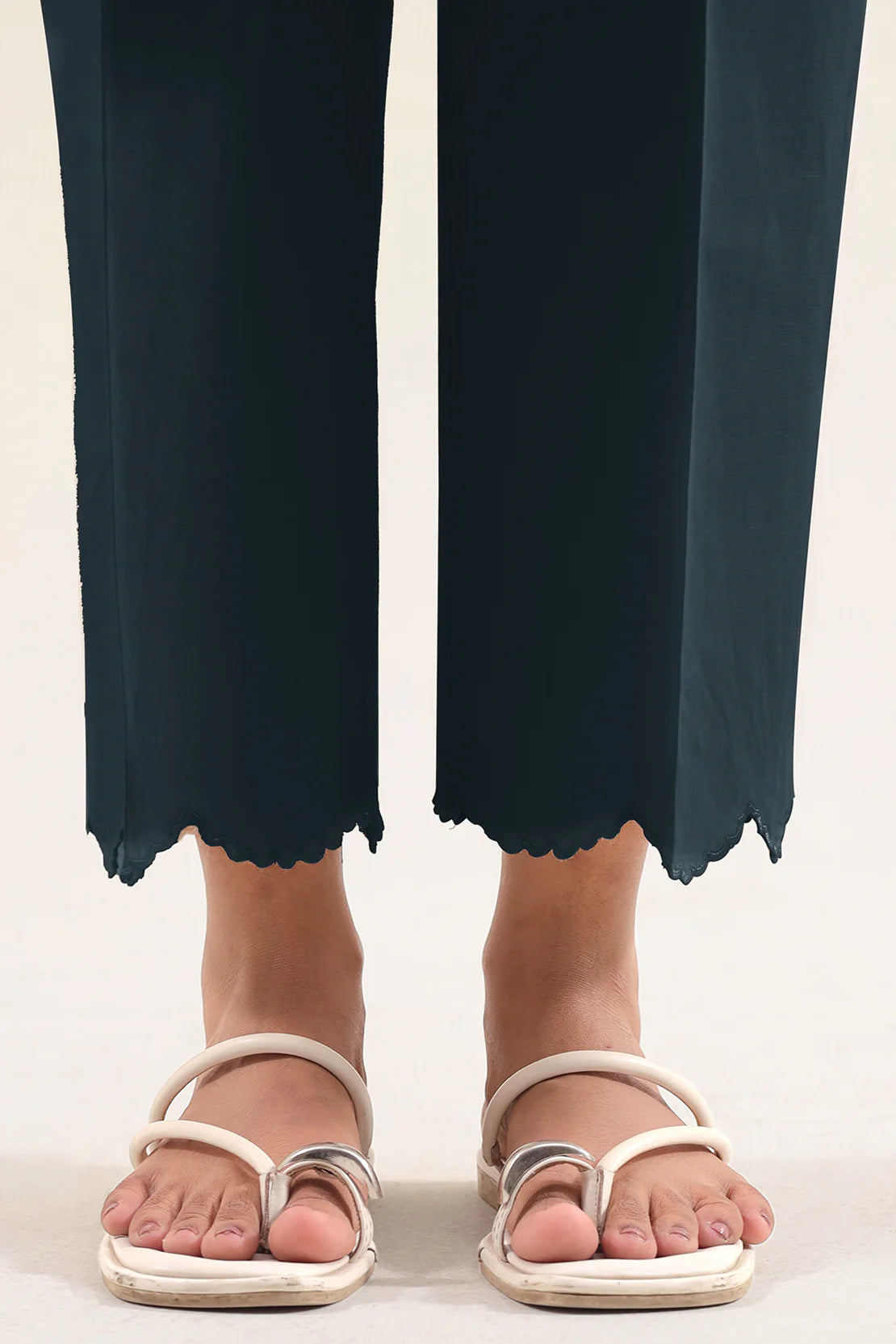 URB Unstitched Printed Lawn 3 Piece