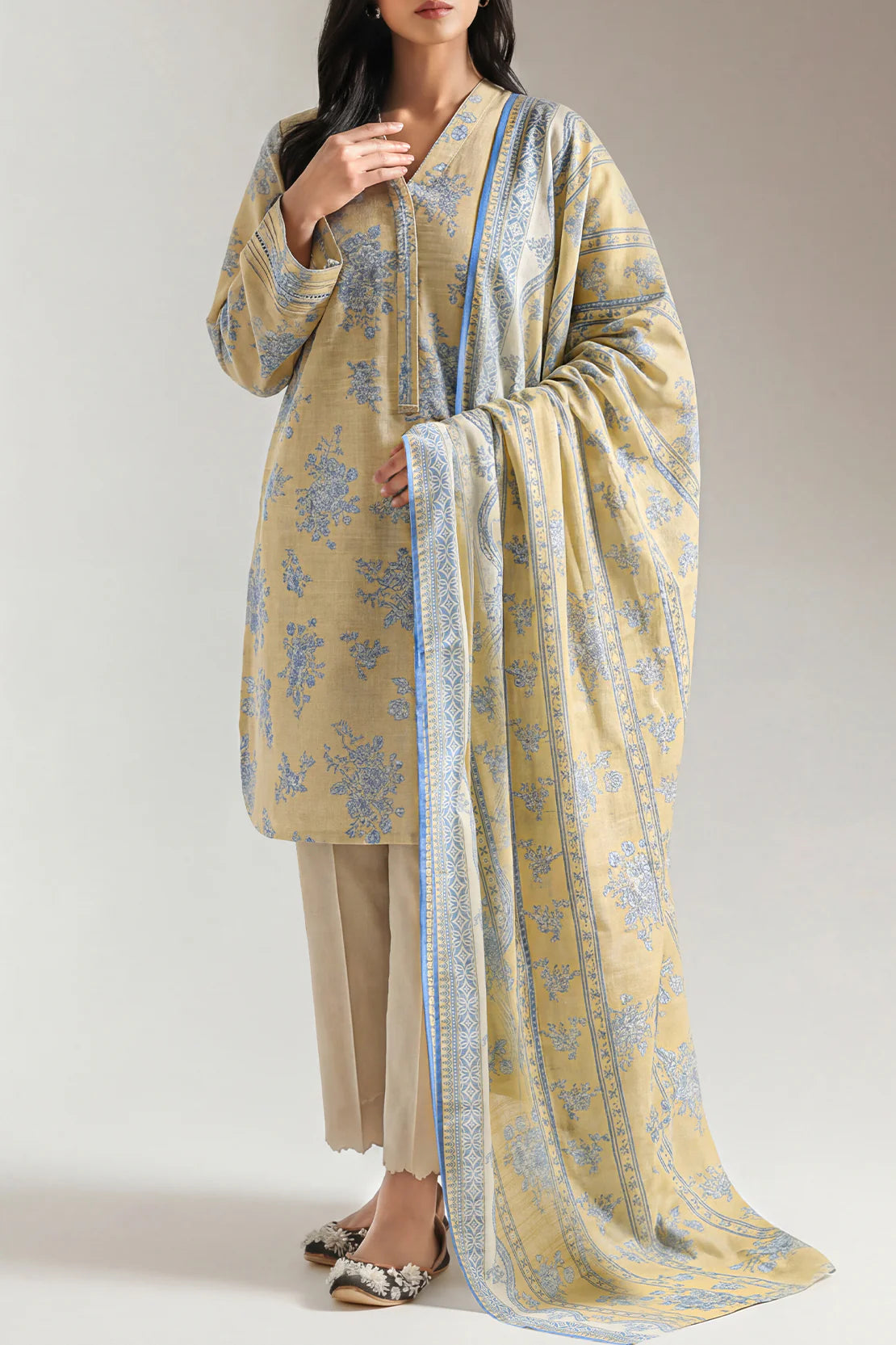 URB Unstitched Printed Lawn 3 Piece