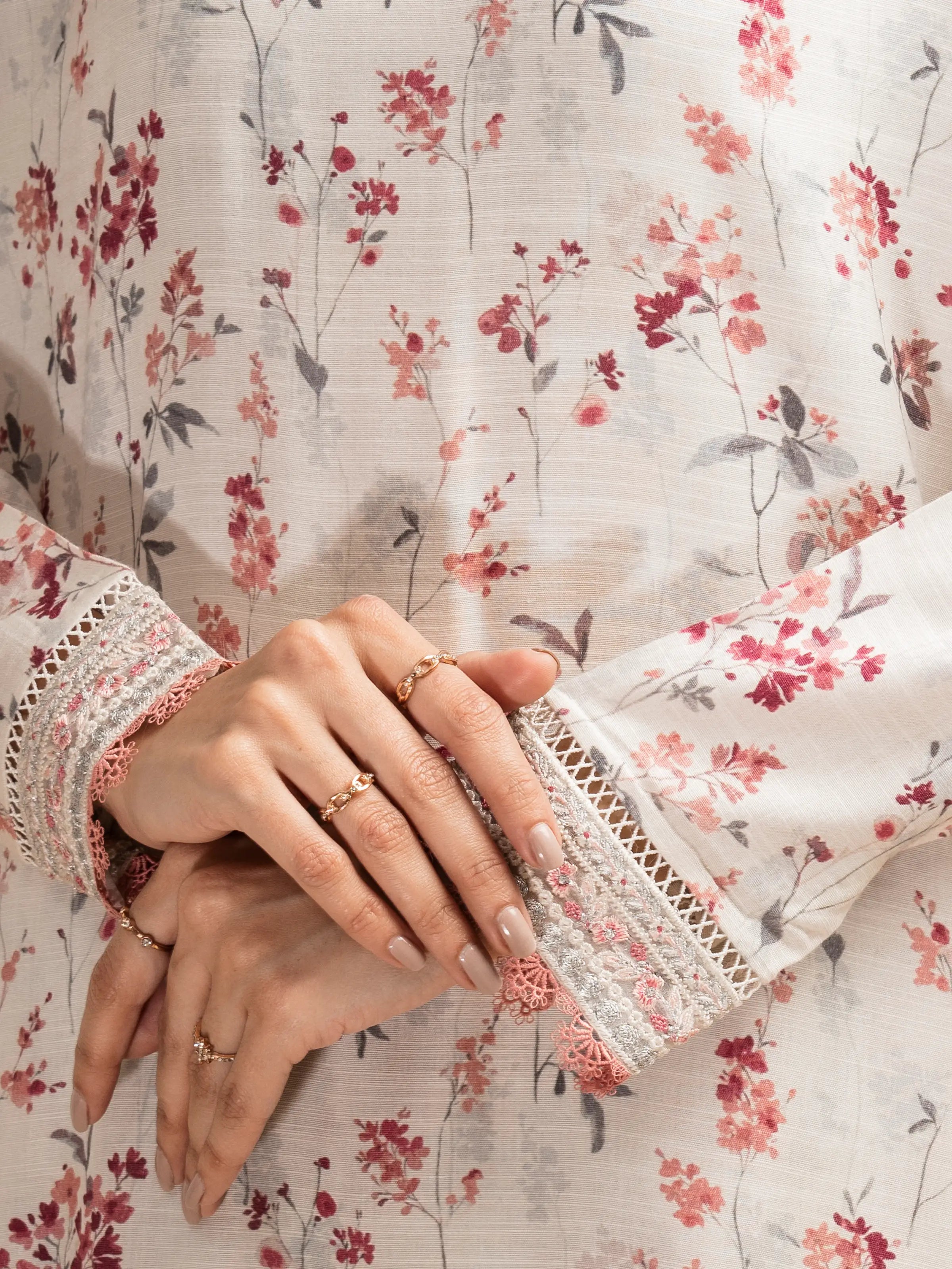 Unstitched Off White Embroidered Raw Silk 3 Piece