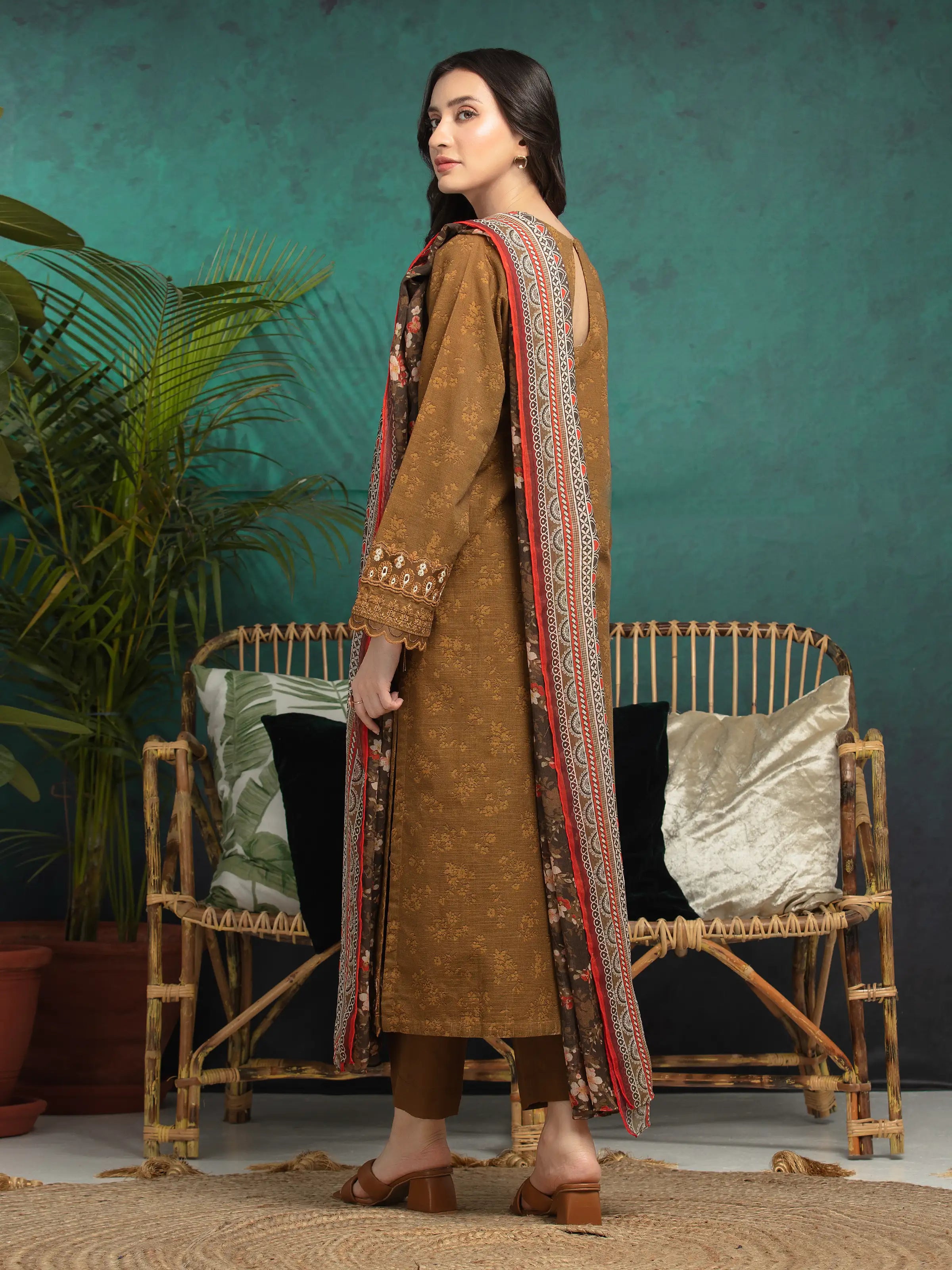 URB Unstitched Mehndi Khaddar 3 Piece