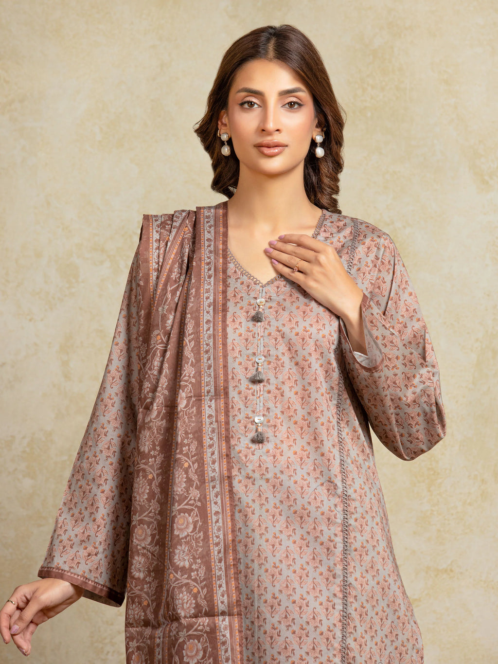 URB Unstitched Grey Printed Khaddar 3 Piece