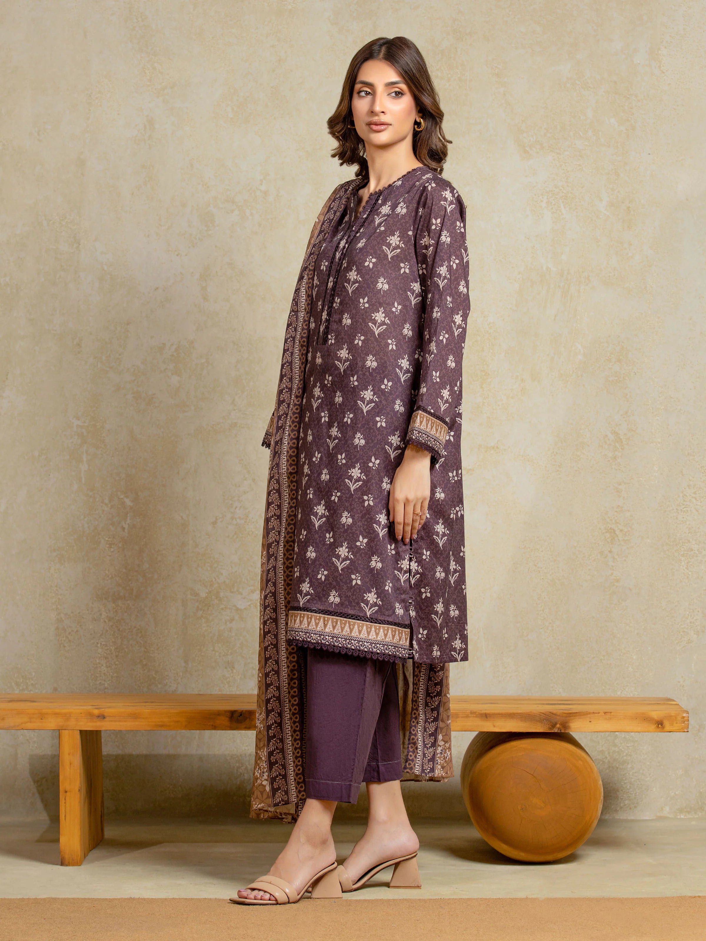 Unstitched Plum Printed Khaddar 3 Piece