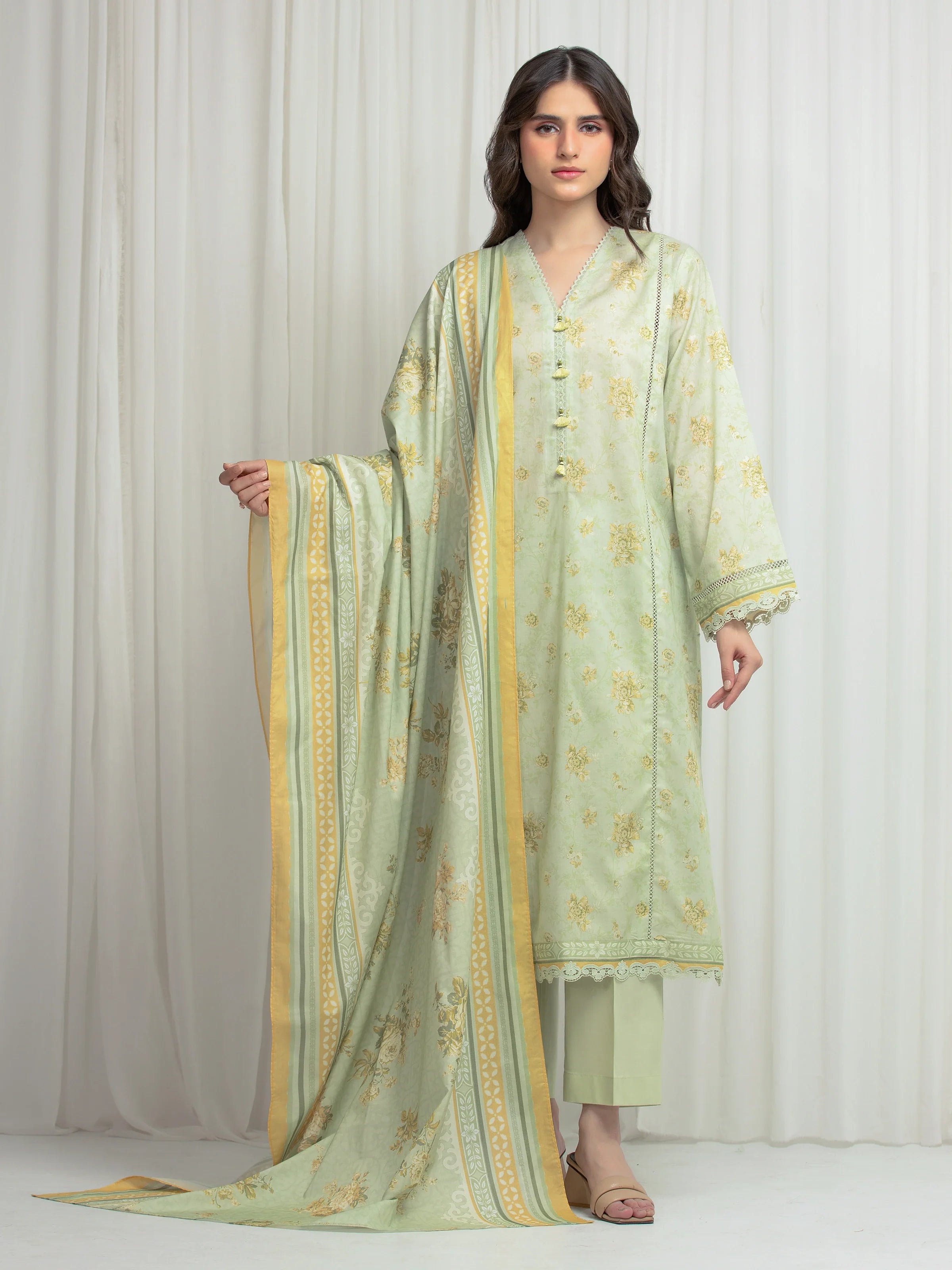 URB Lawn Suit 834192