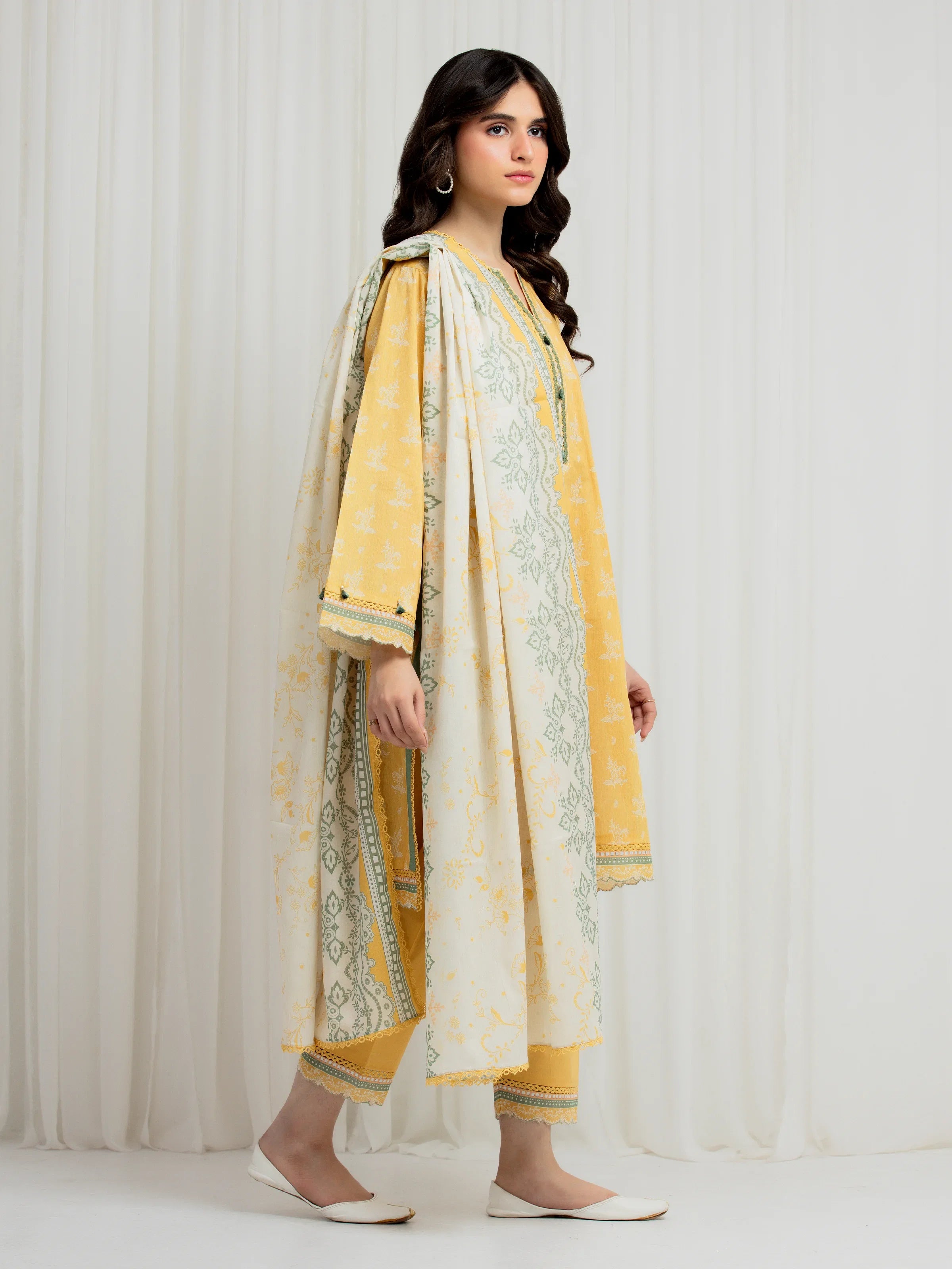 Exclusive Lawn 764213