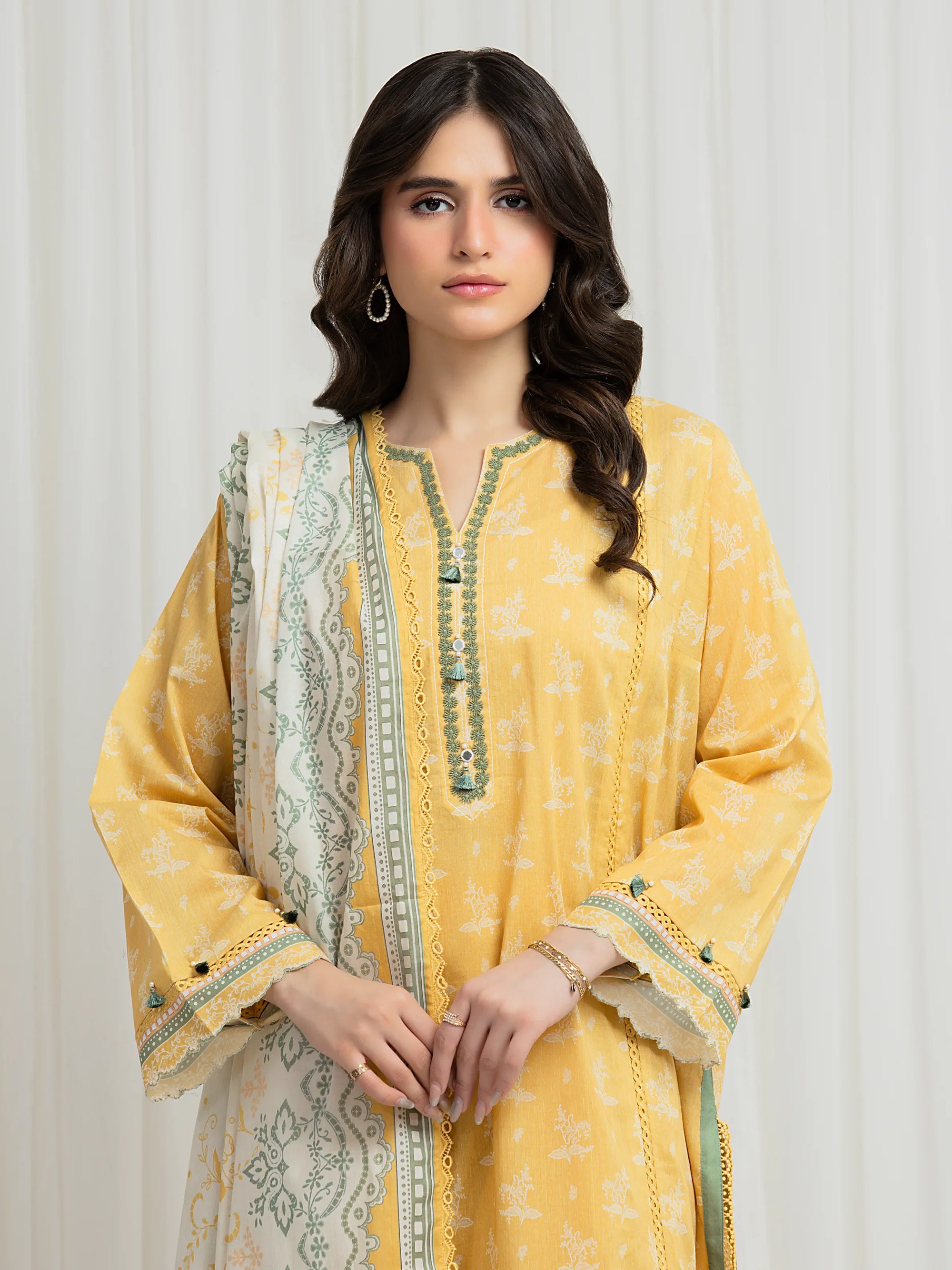 Exclusive Lawn 764213