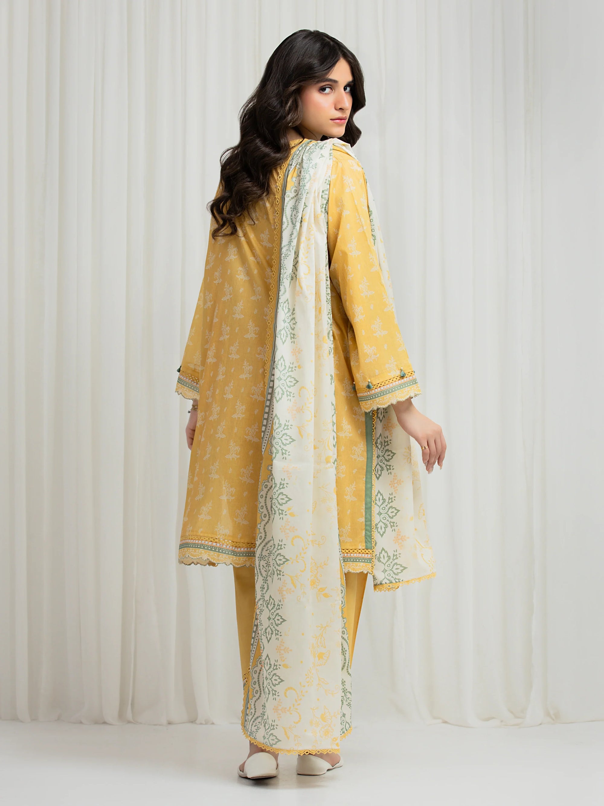 Exclusive Lawn 764213