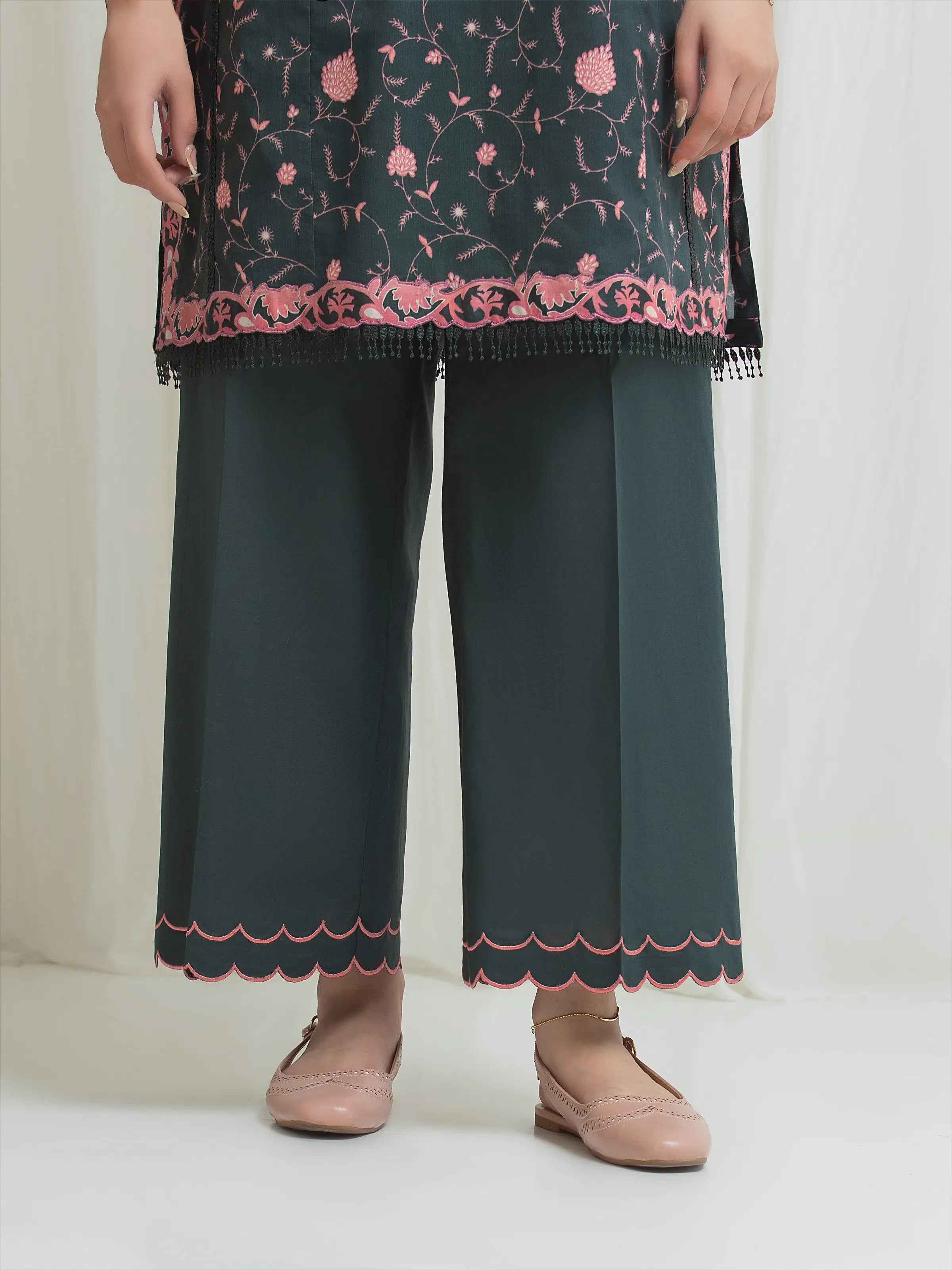 URB Lawn Suit 507261