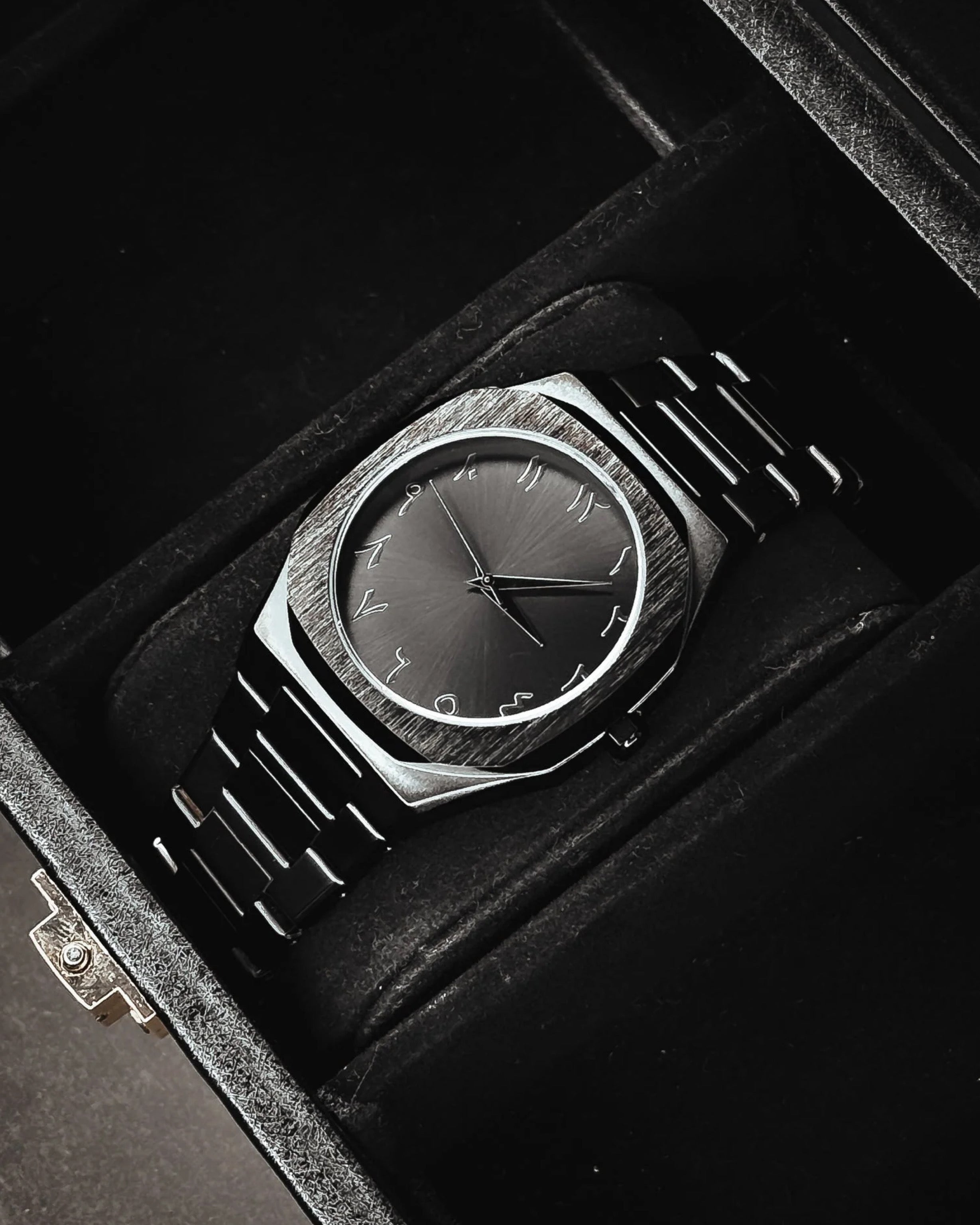 MK - Stainless Steel Black Arabic Aura