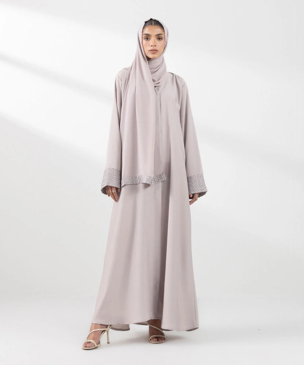 URB Embroidered Abaya Set