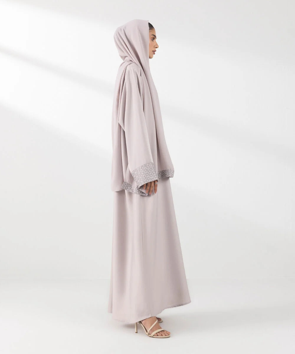 URB Embroidered Abaya Set