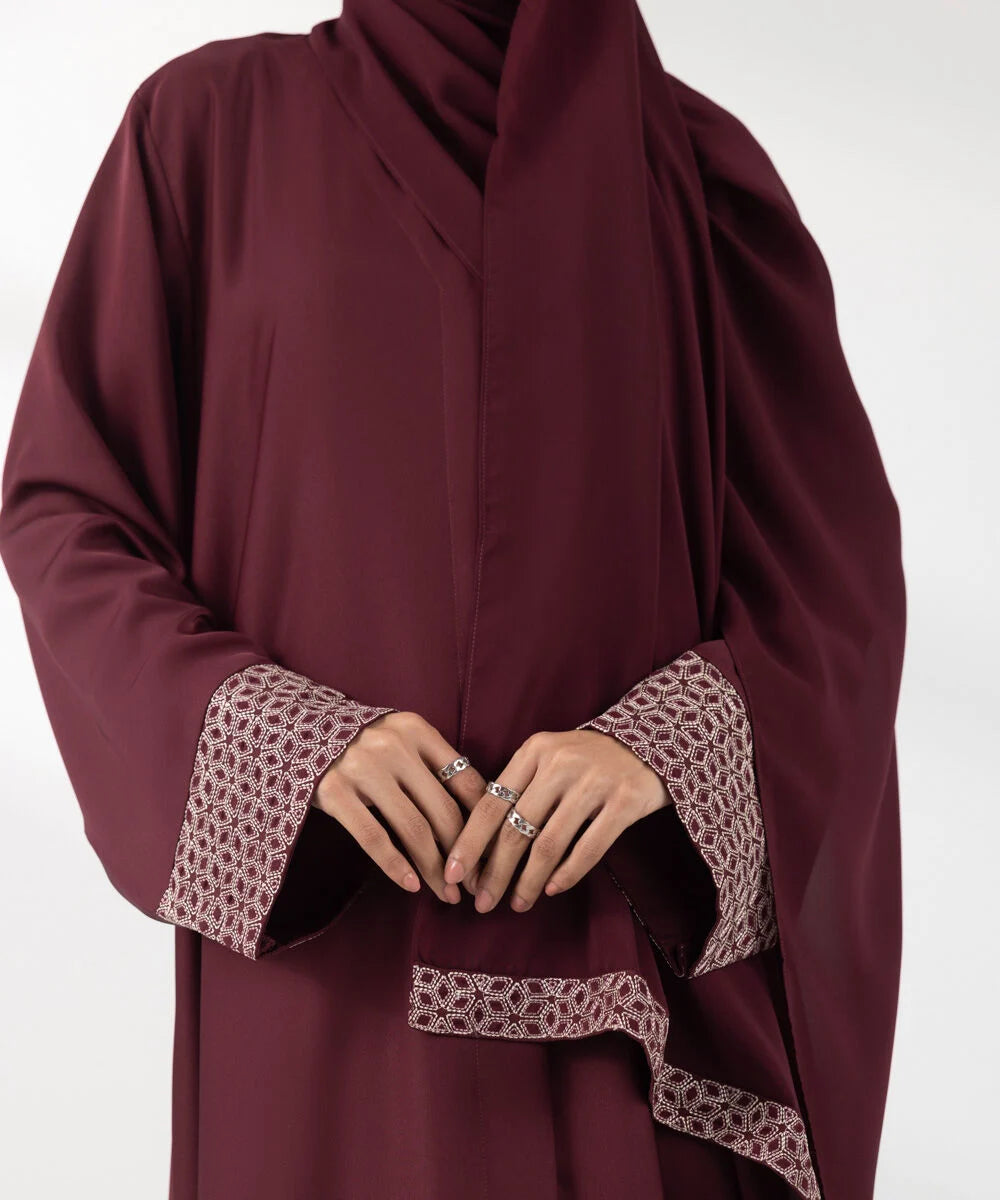URB Embroidered Abaya Set