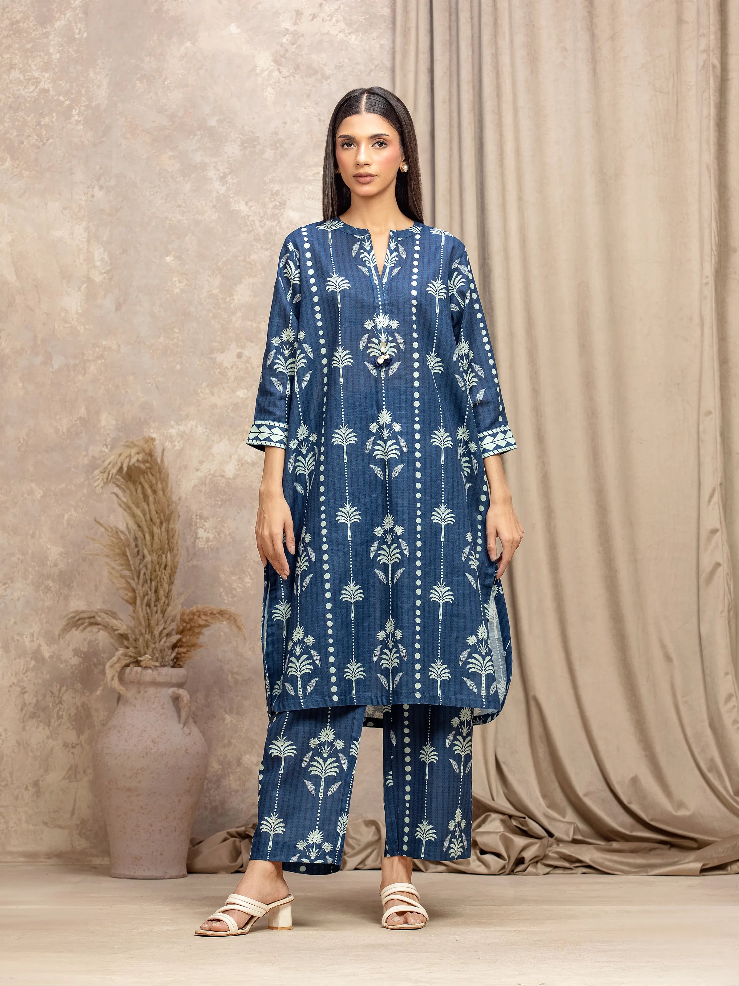URB Pret 2Pc Printed Khaddar Shirt Trouser