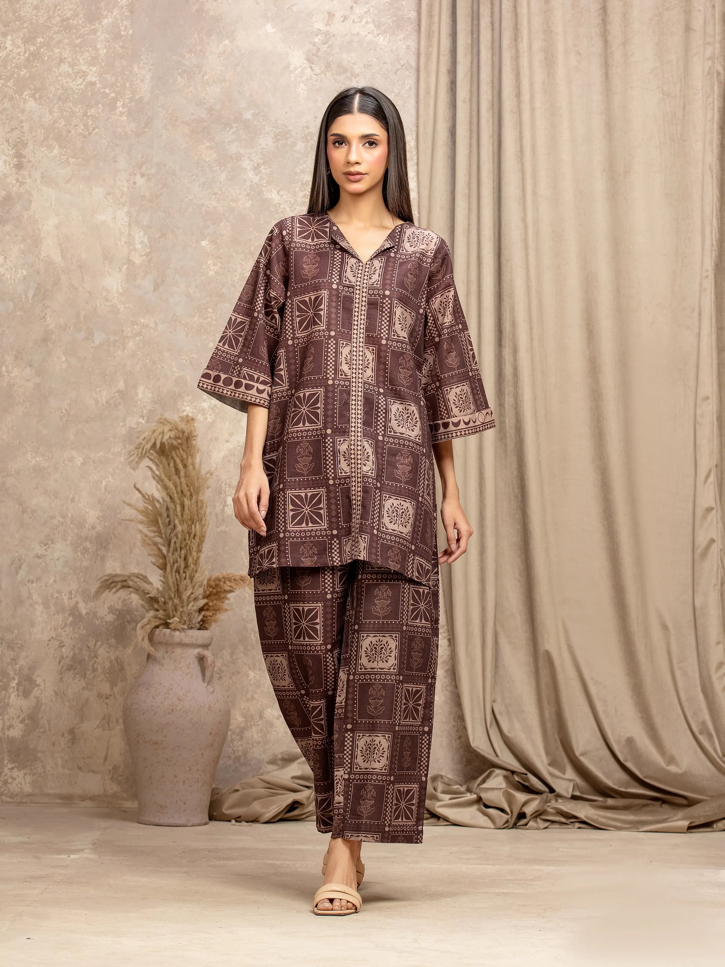 URB Pret 2Pc Printed Khaddar Shirt Trouser