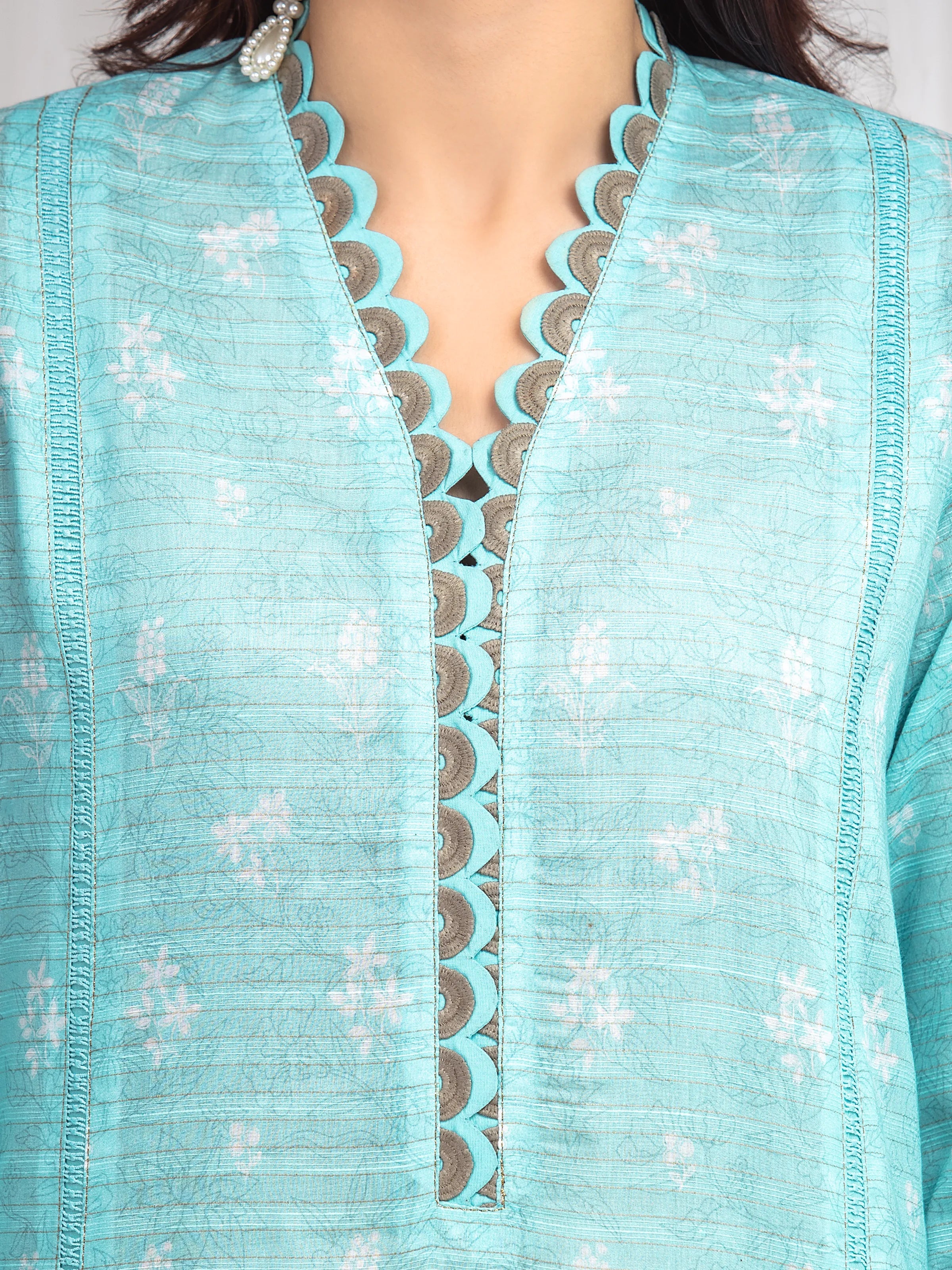 URB Unstitched Printed Zari Lawn Suit