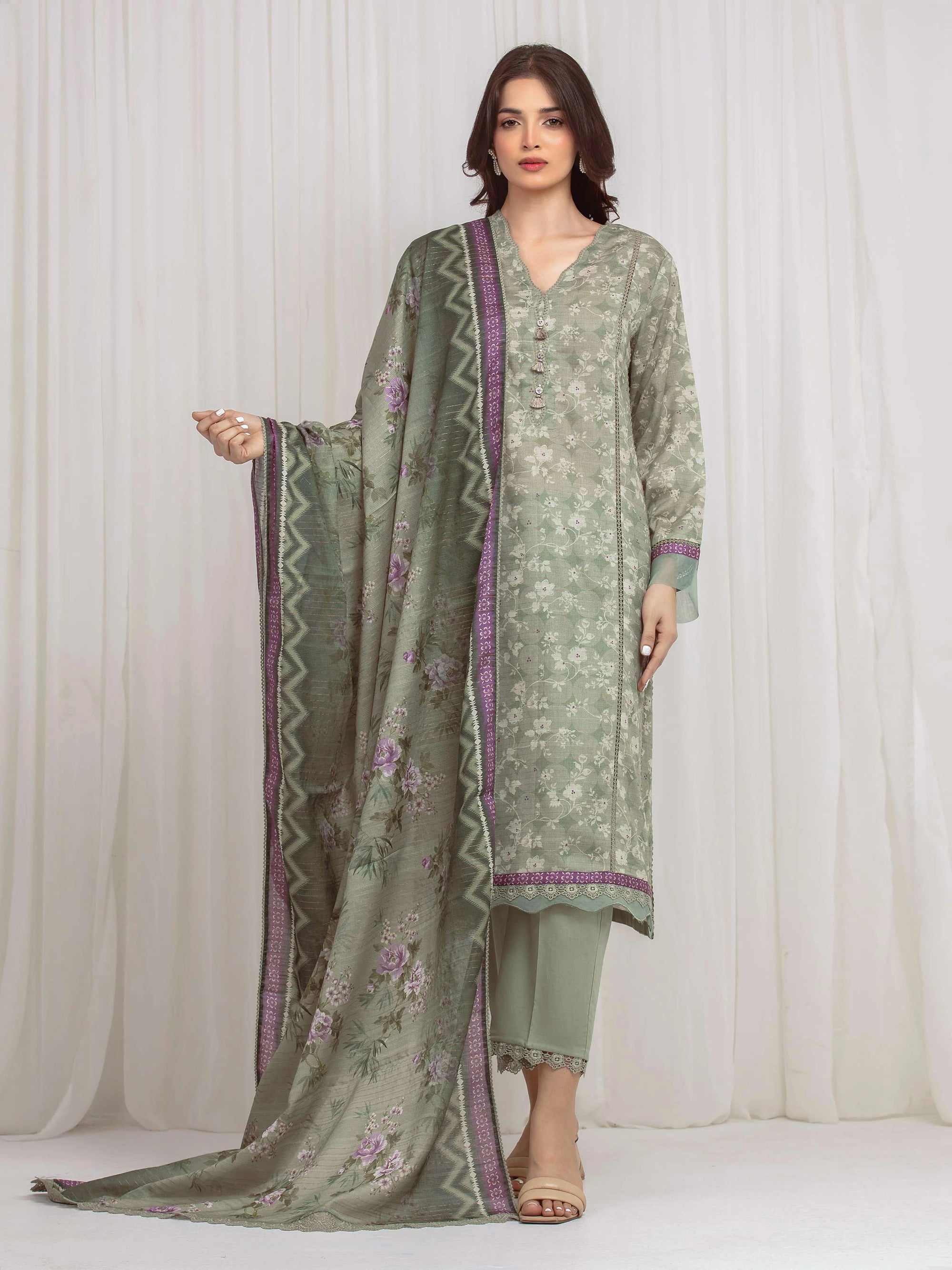 URB Zari Lawn 031758