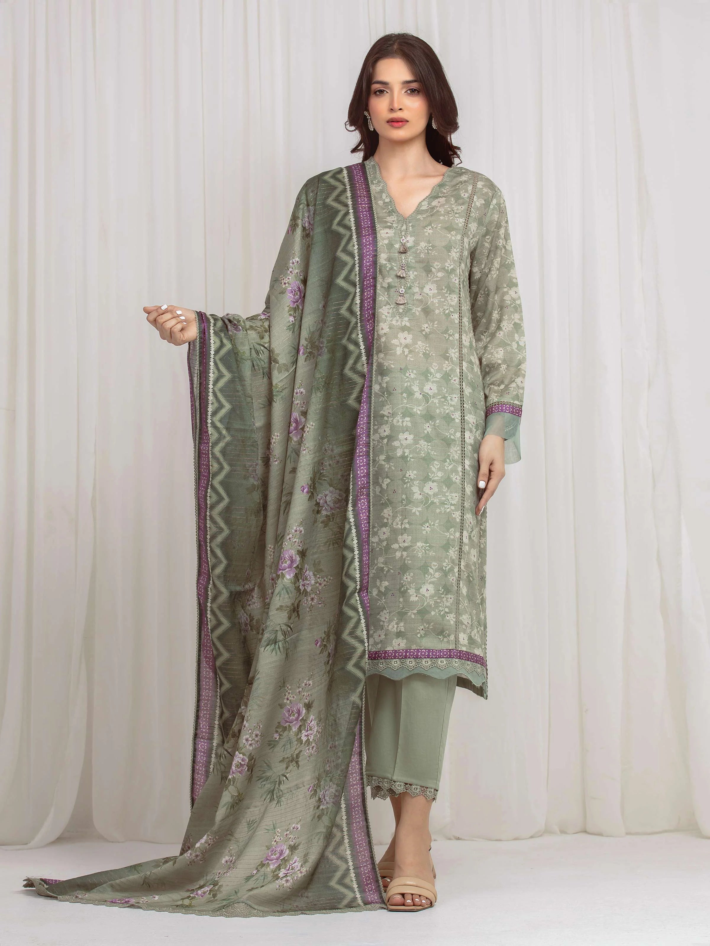 URB Zari Lawn 031758