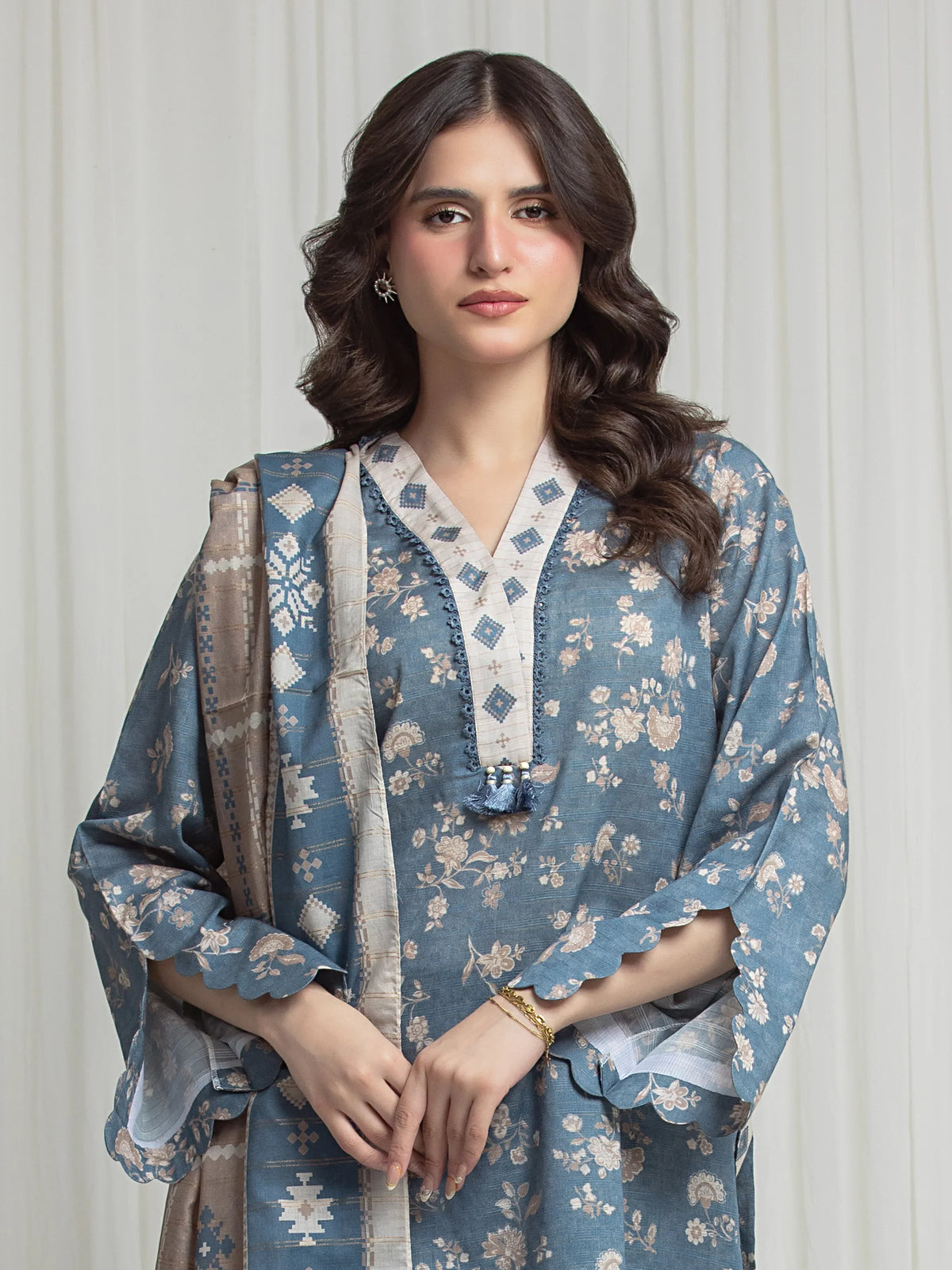 URB Zari Lawn 815307