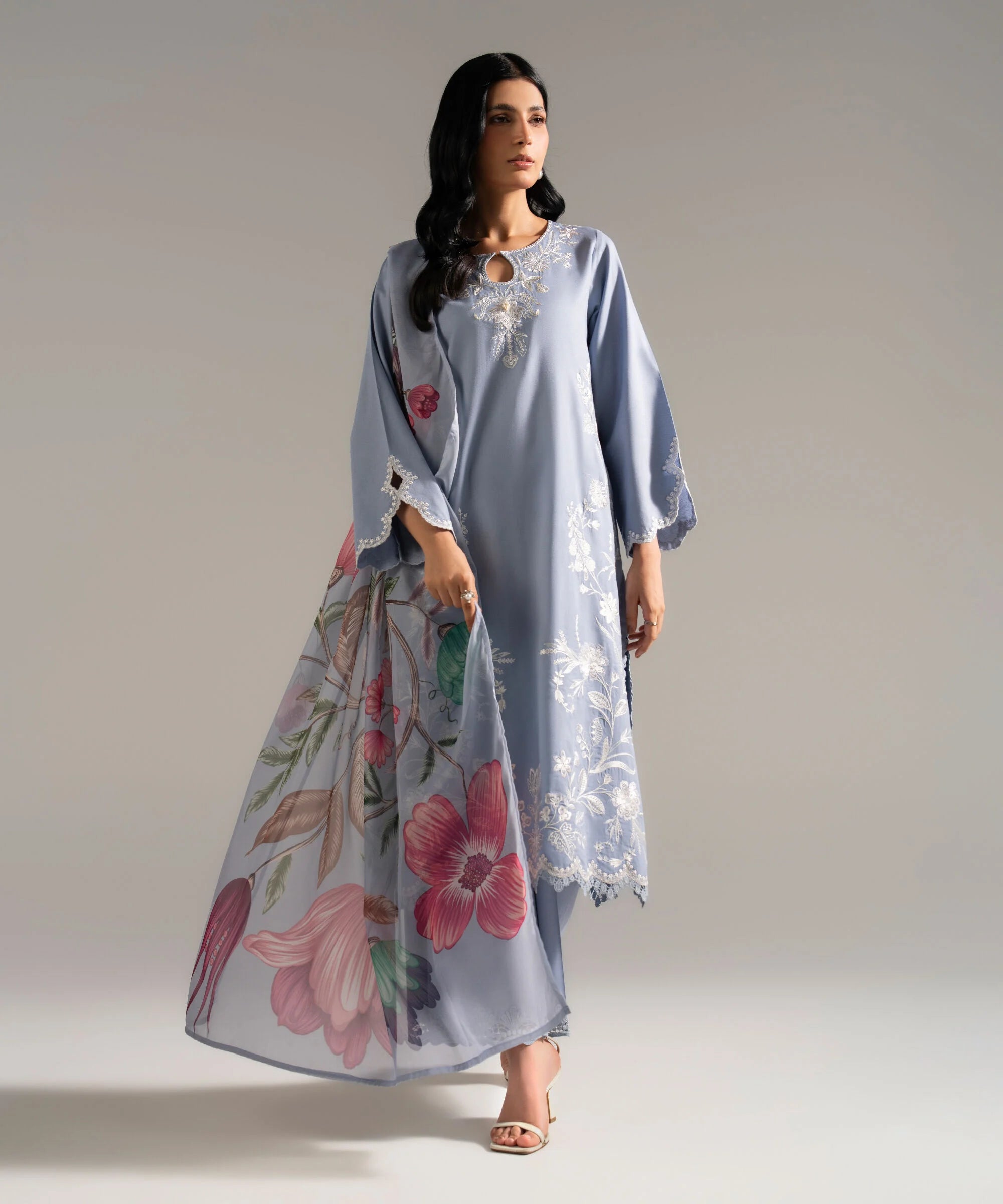 URB Embroidered 206975