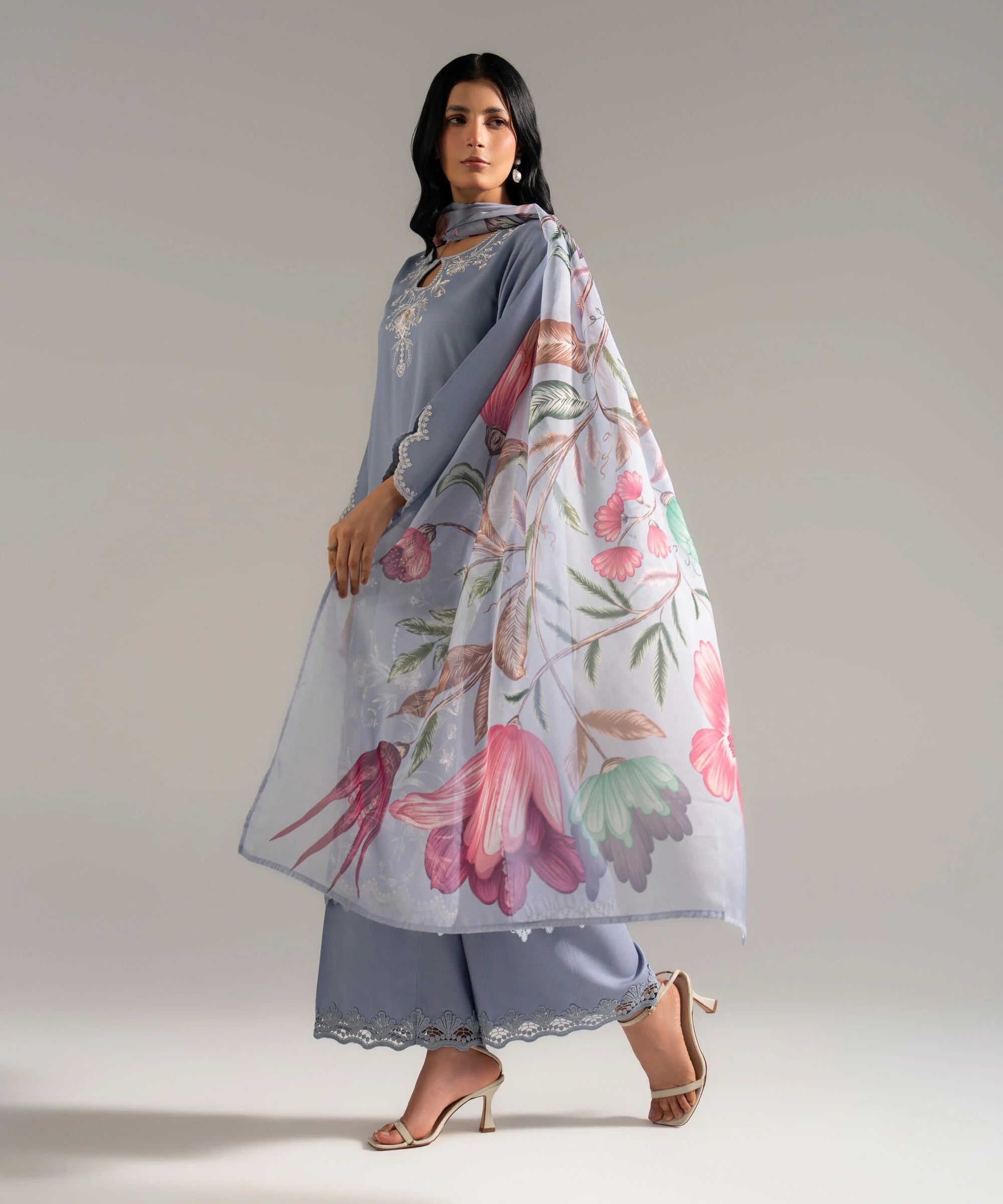 URB Embroidered 206975