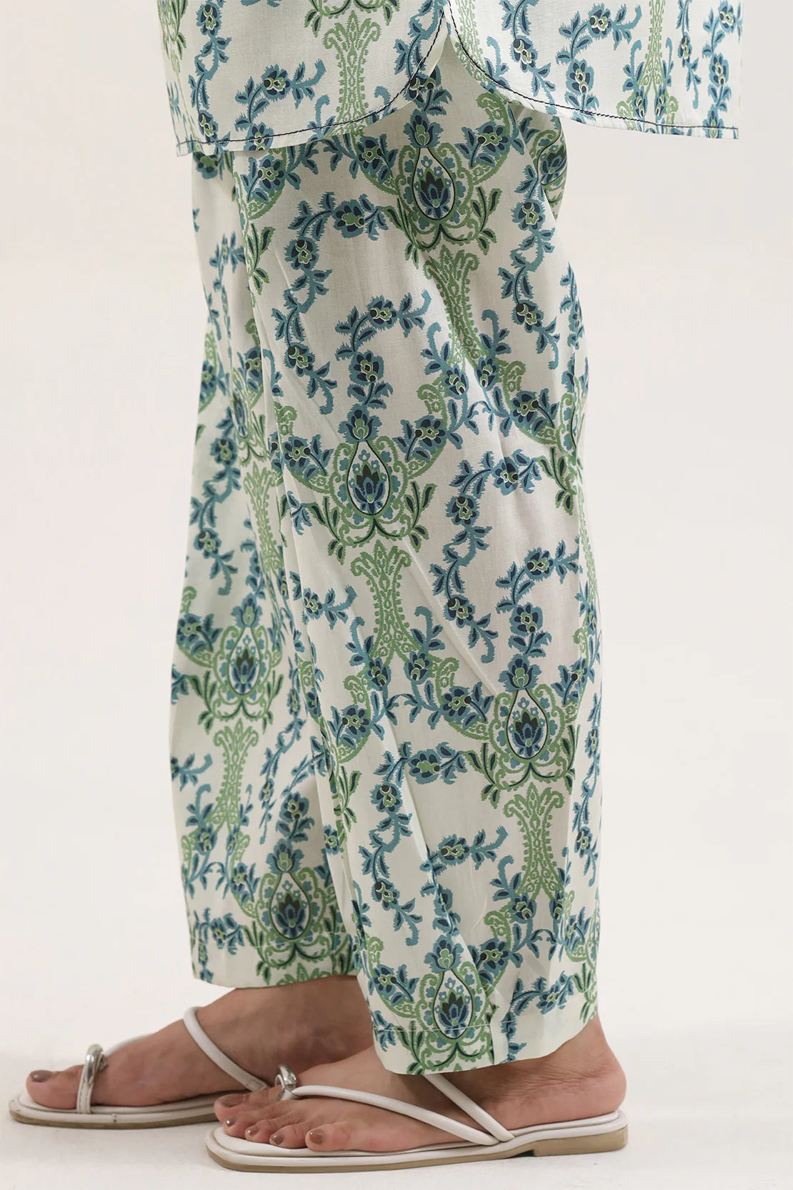 URB Printed Arabic Lawn Stitched 2 Piece