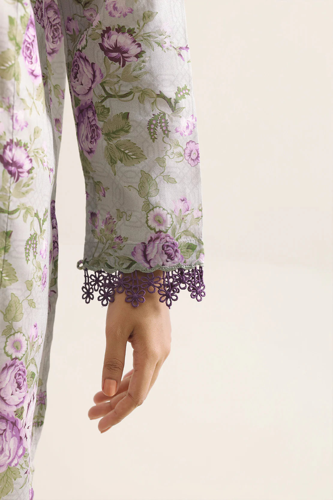 URB Unstitched Printed Lawn 3 Piece