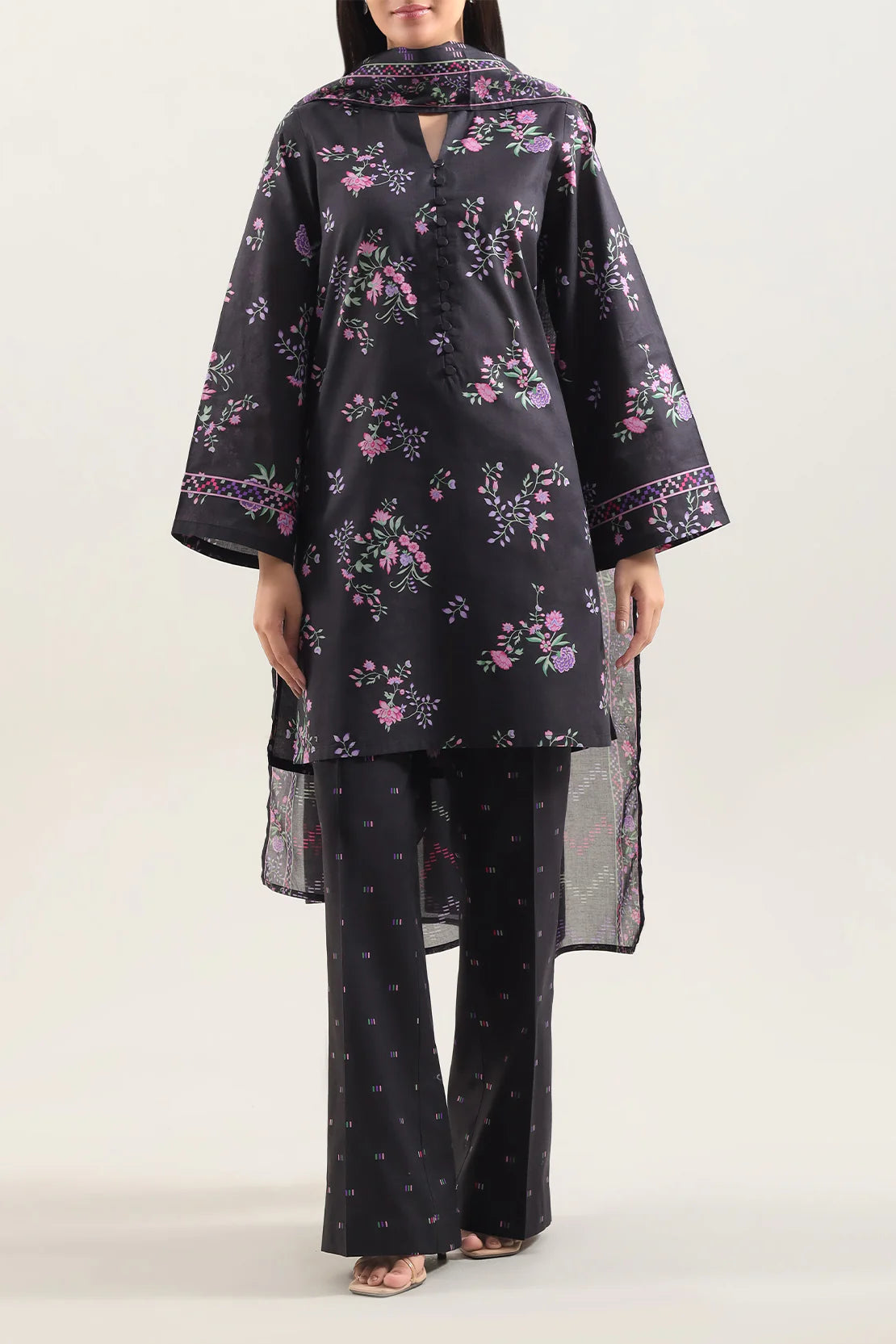 URB Unstitched Printed Lawn 3 Piece