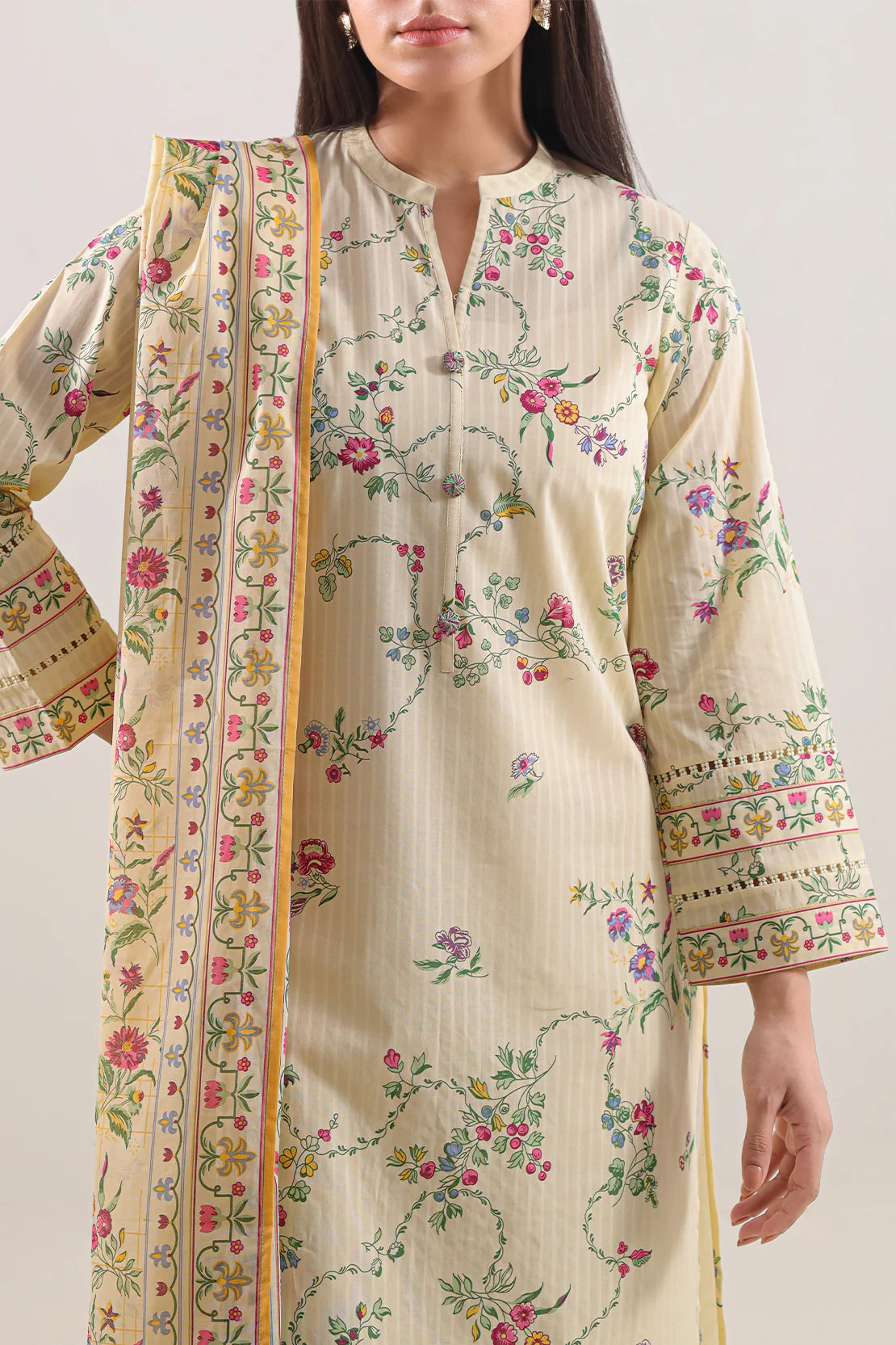 URB Unstitched Printed Lawn 3 Piece